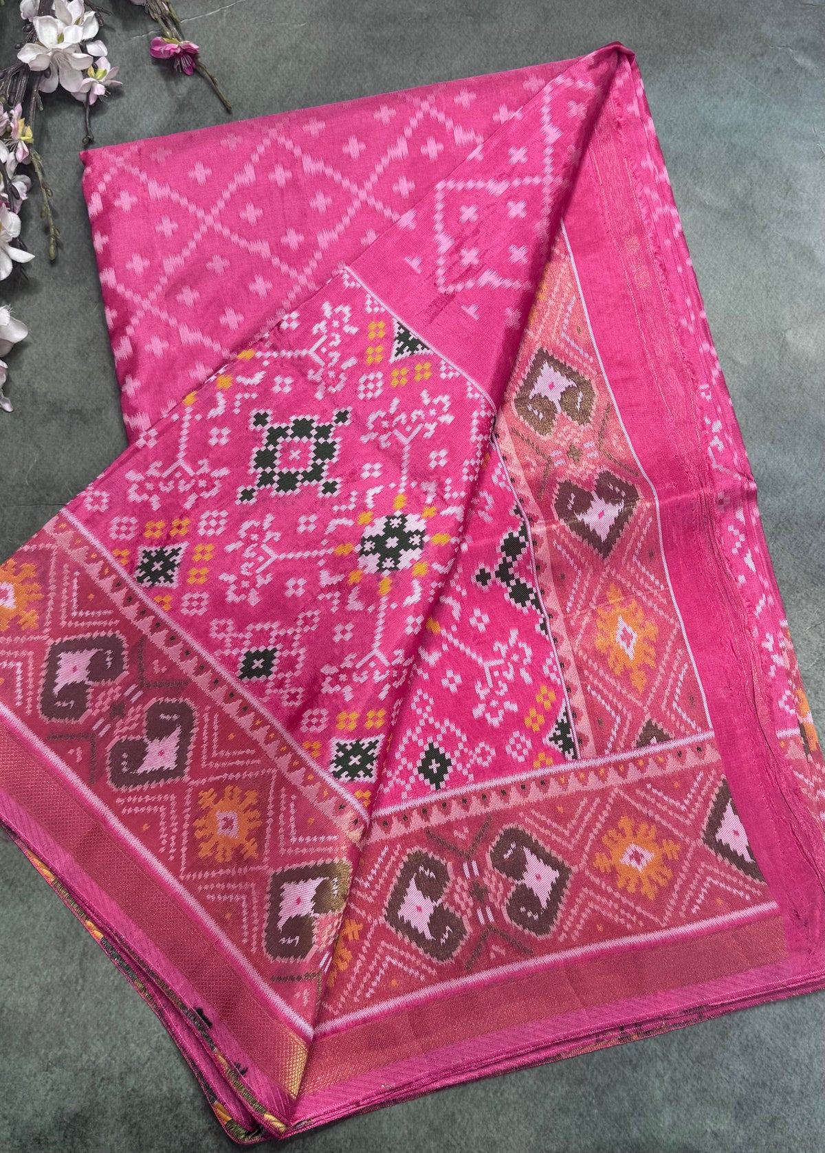 Light pink small border semi patola saree 111