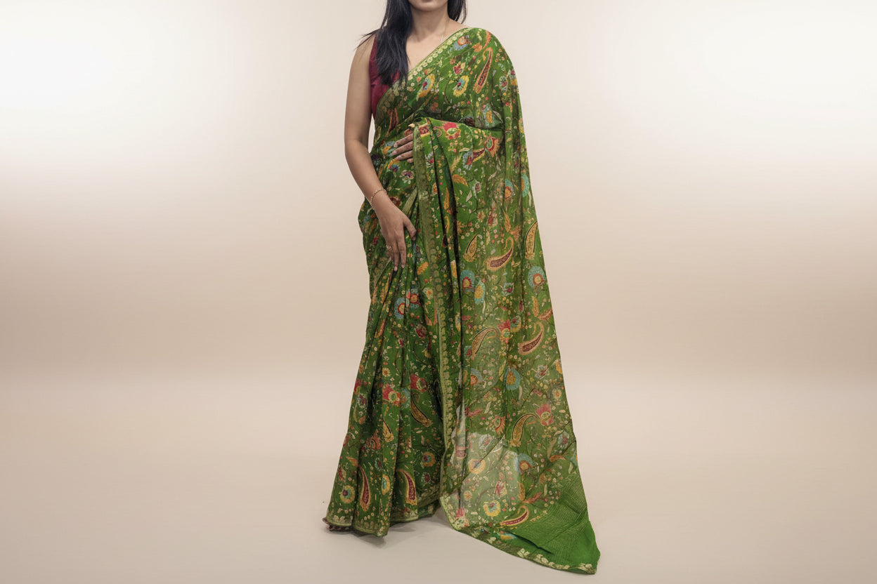 Green Digital Print Chinon-12 Saree – Lightweight Designer Saree for Festive & Party Wear