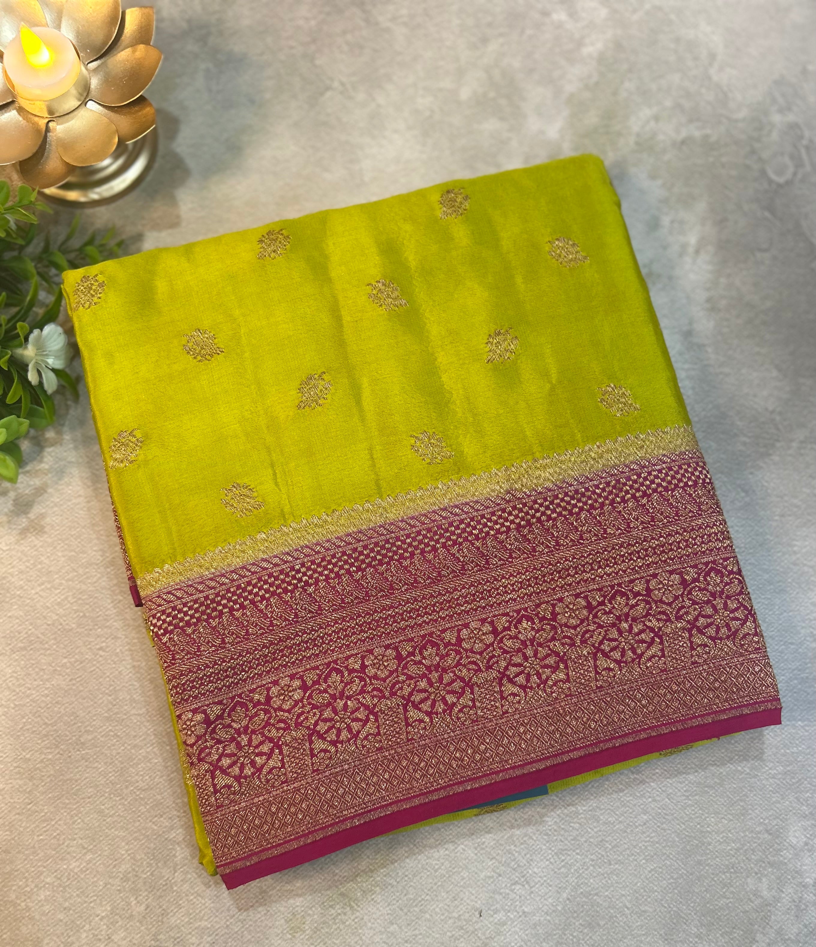 Neon green n pink small Butta pure banarasi crepe-10 silk saree