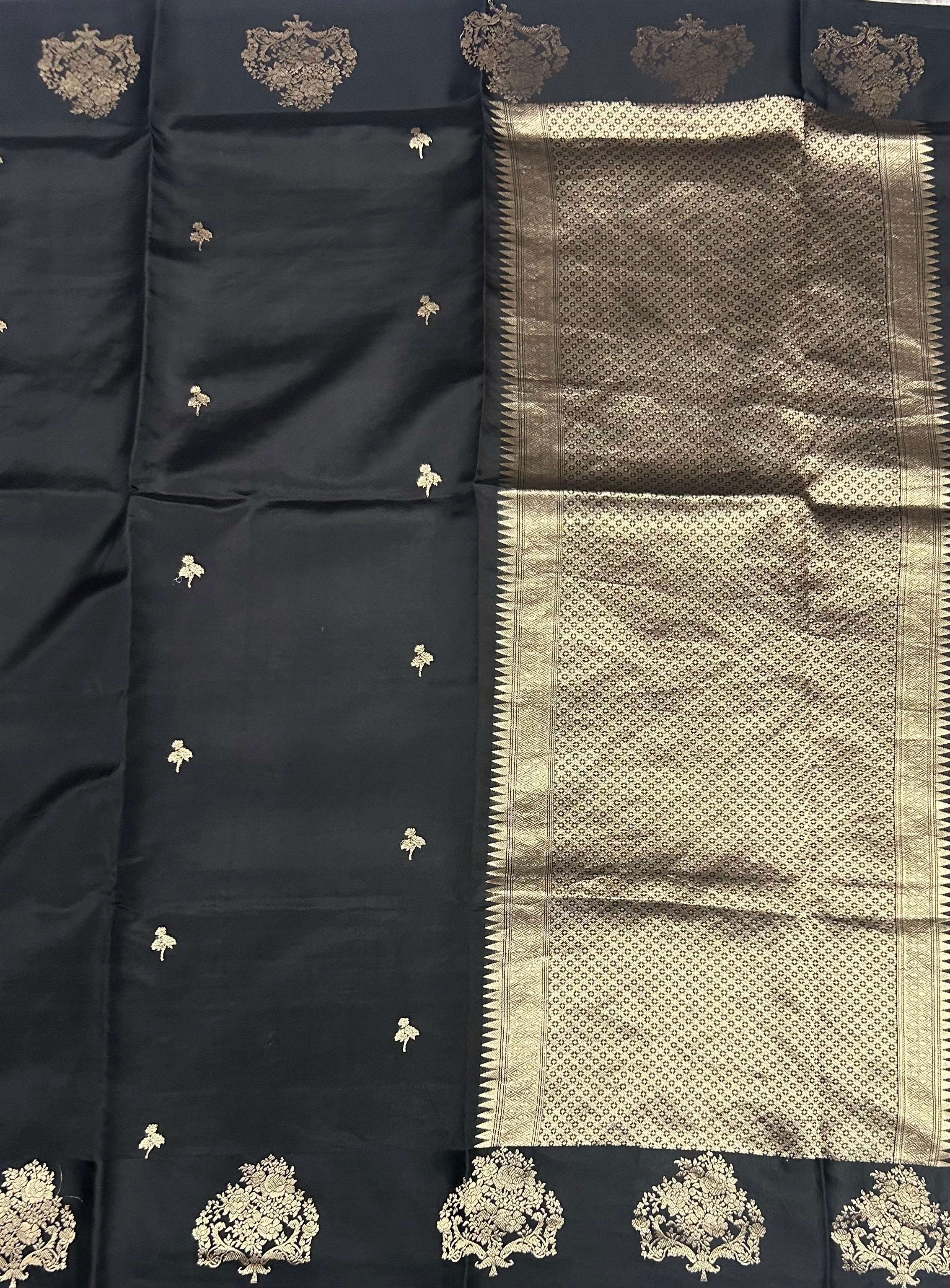 Black border Butta lightweight pure kathan 103 saree