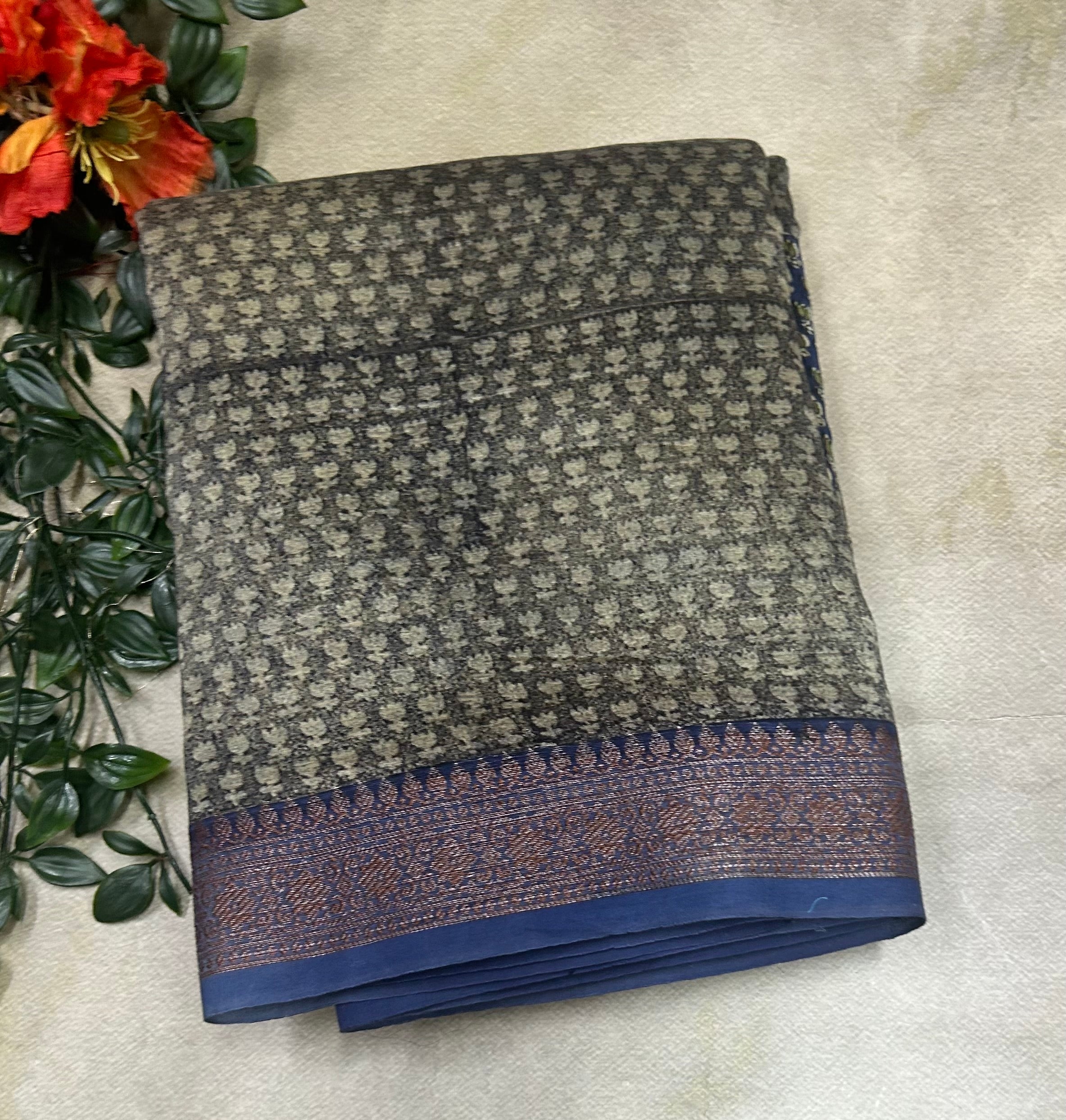 Olive green small border soft Tussar crepe saree