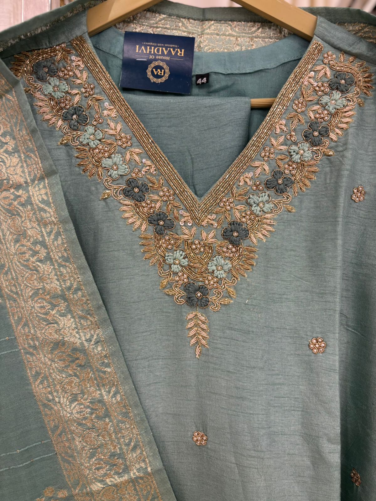 Designer Handwork embroidery kurtha