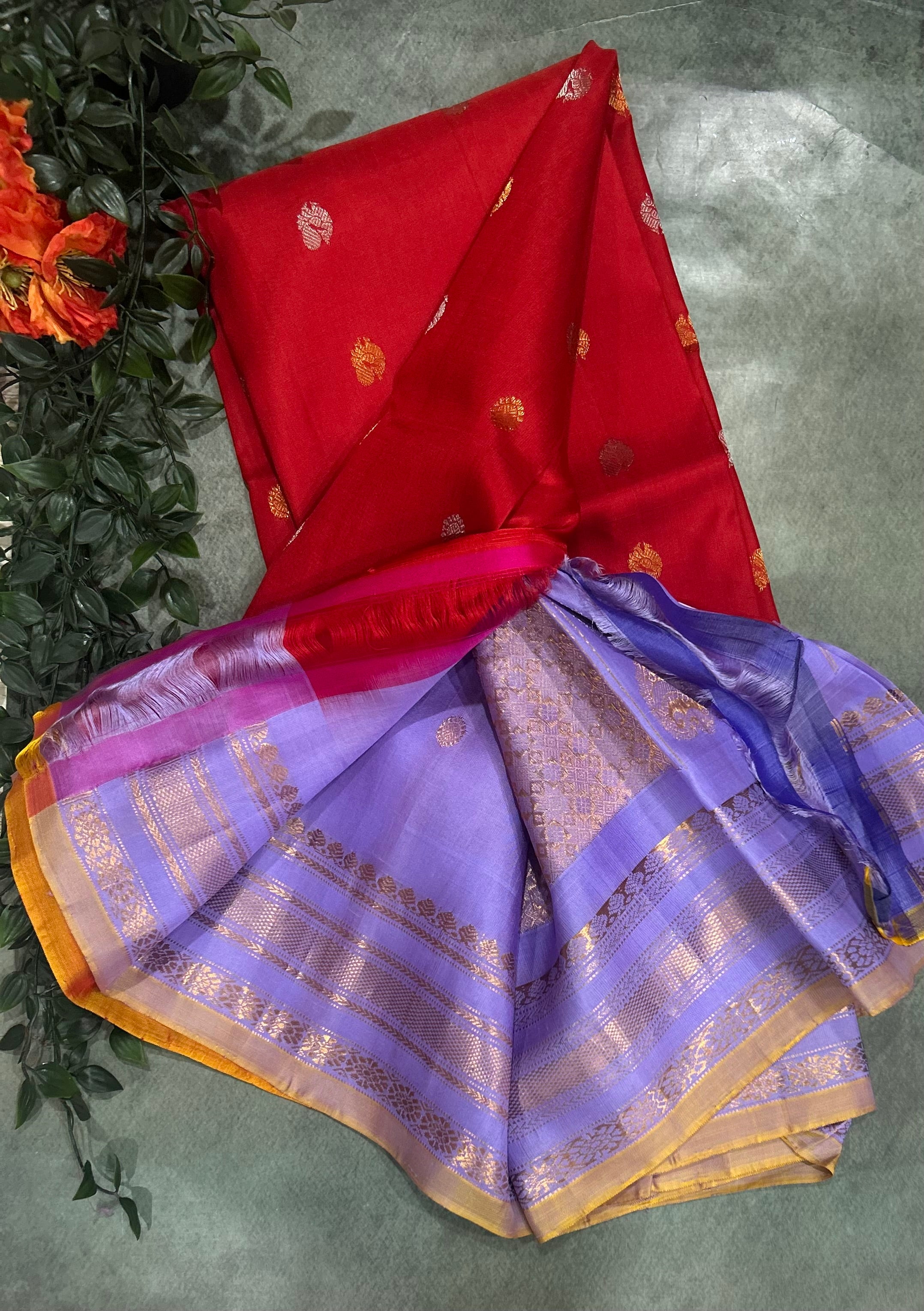 Red n lilac small border pure Gadwal saree