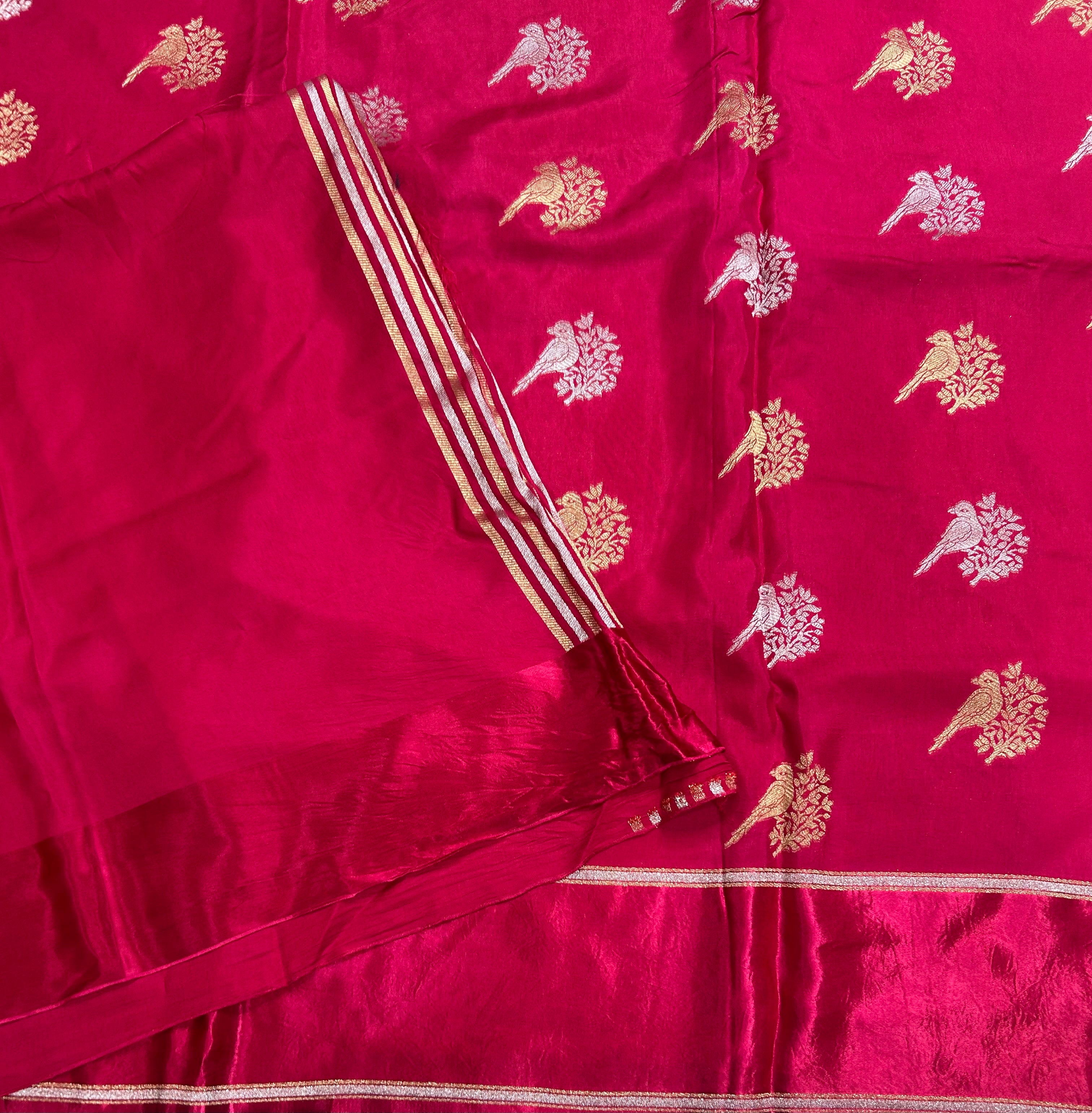 Pink satin border dola crepe 105 saree