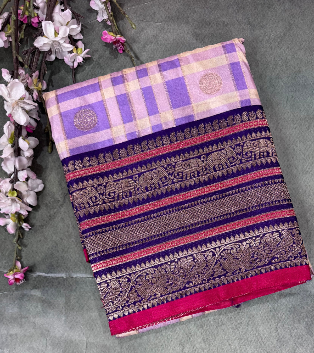 Light purple Checks Semi Crepe Saree 110