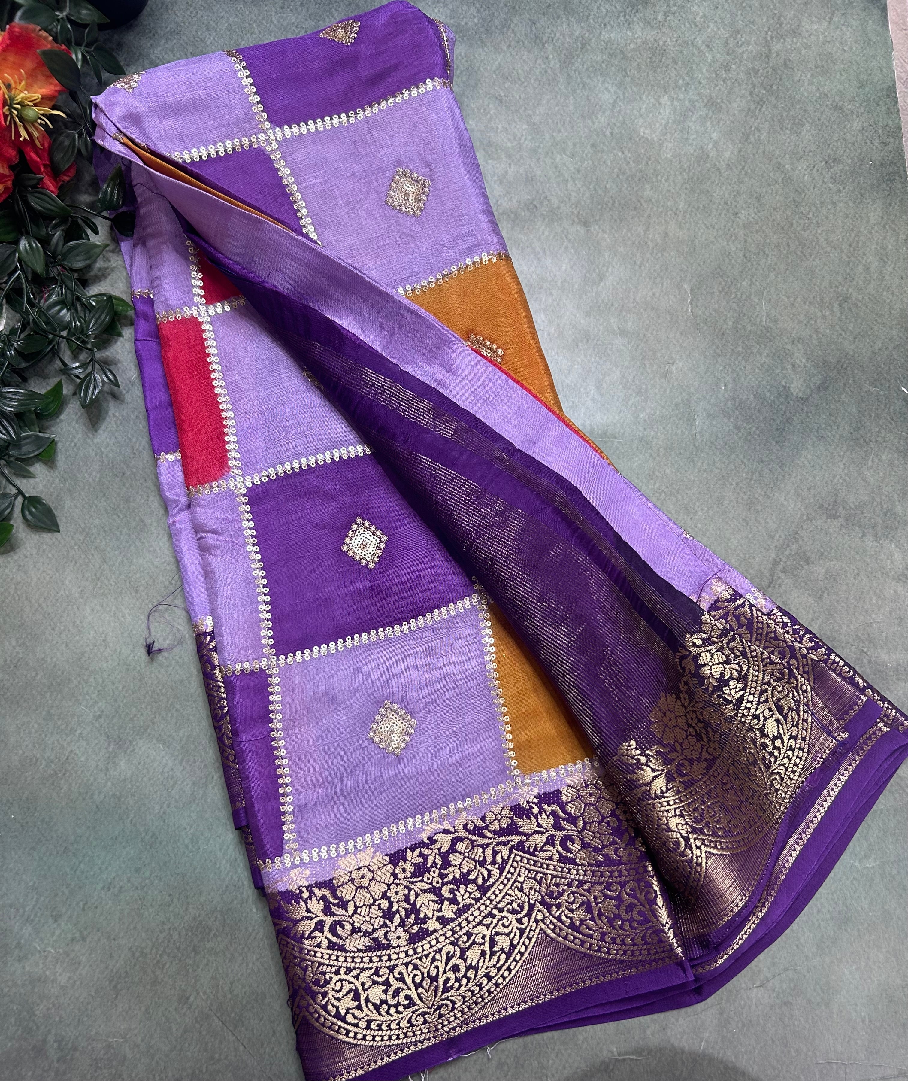 Multicolour checks n small border dola crepe 106 saree