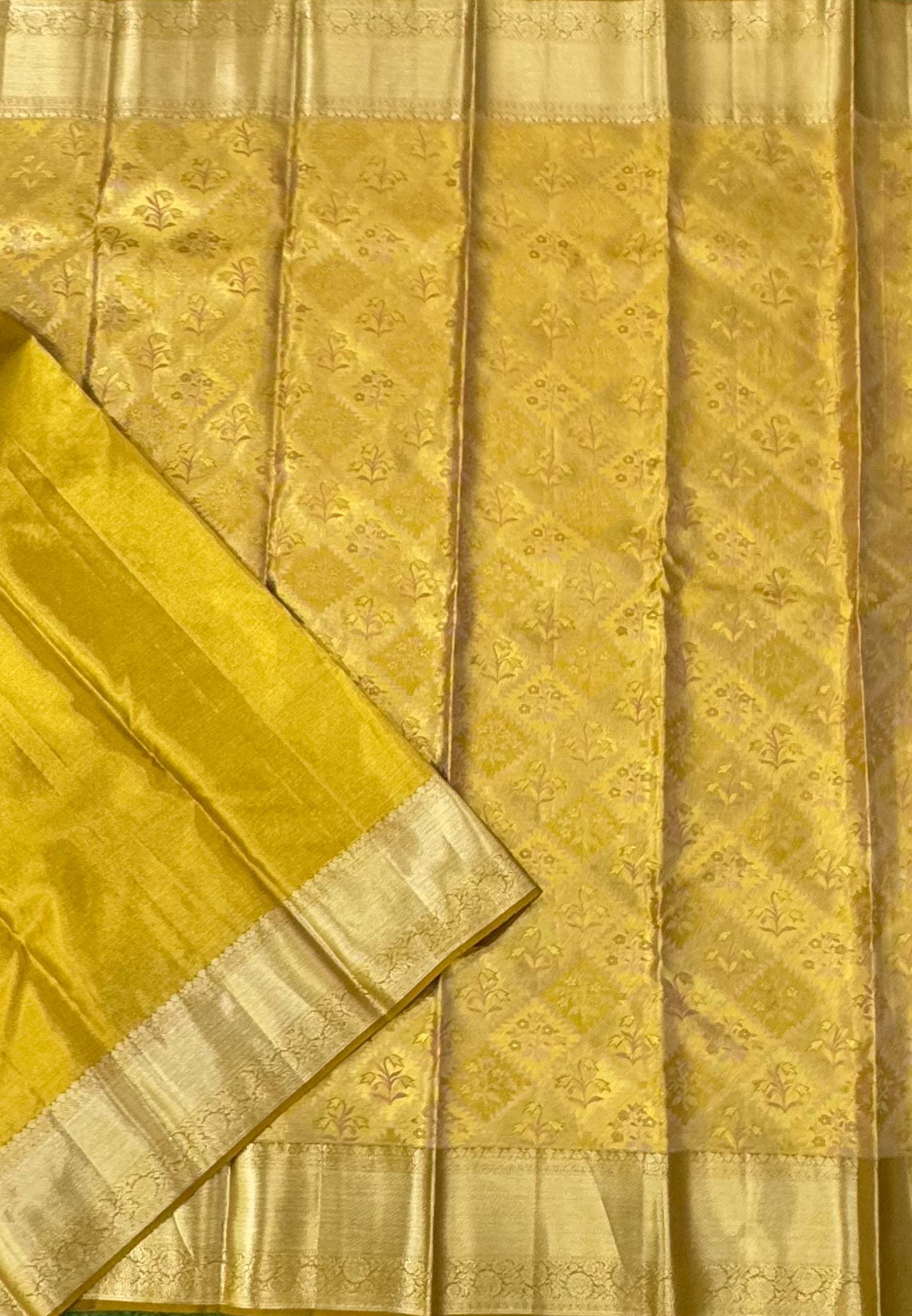 Beige brocade pure kanchipuram silk saree