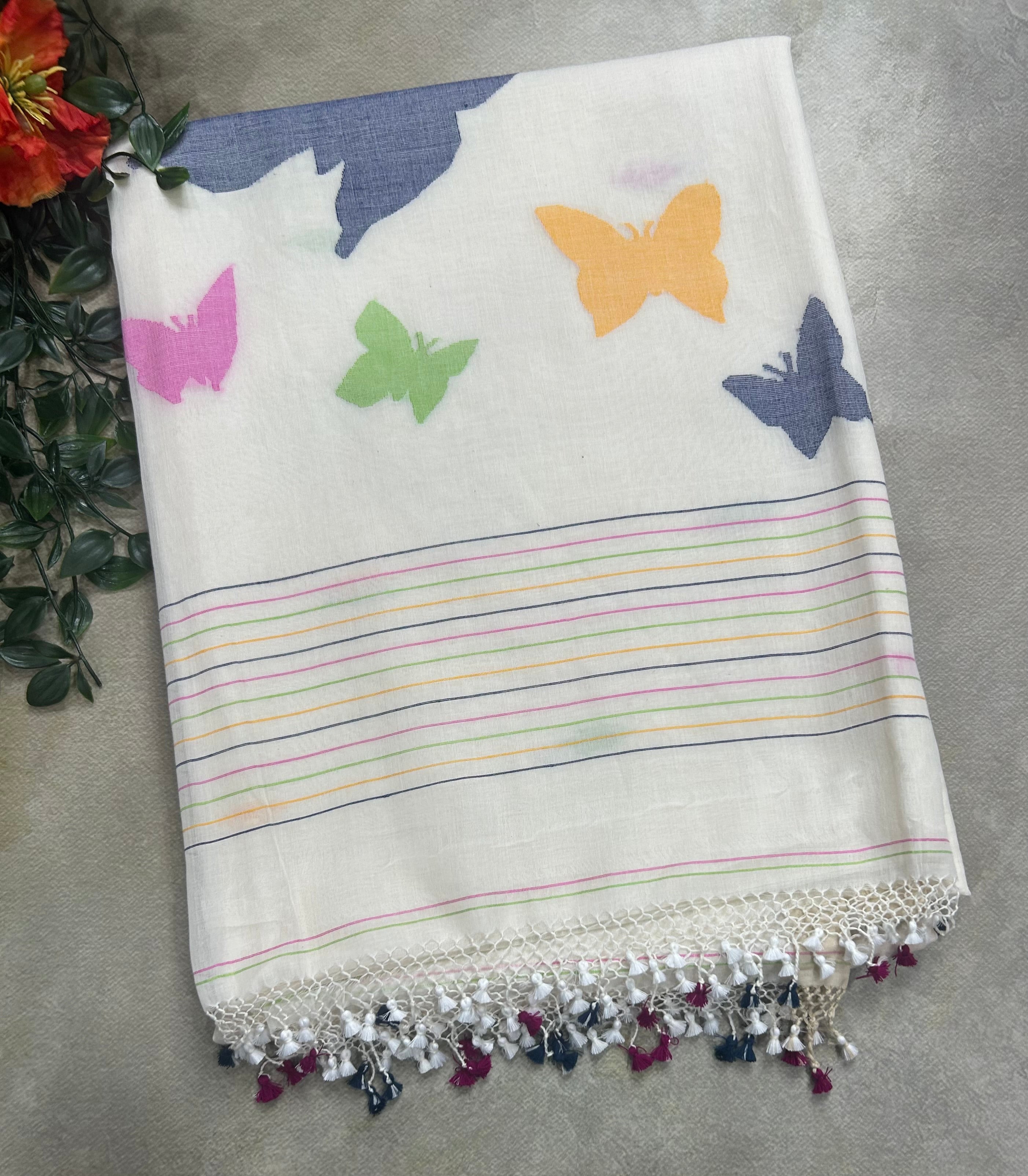 White pure cotton jamdani 105 saree