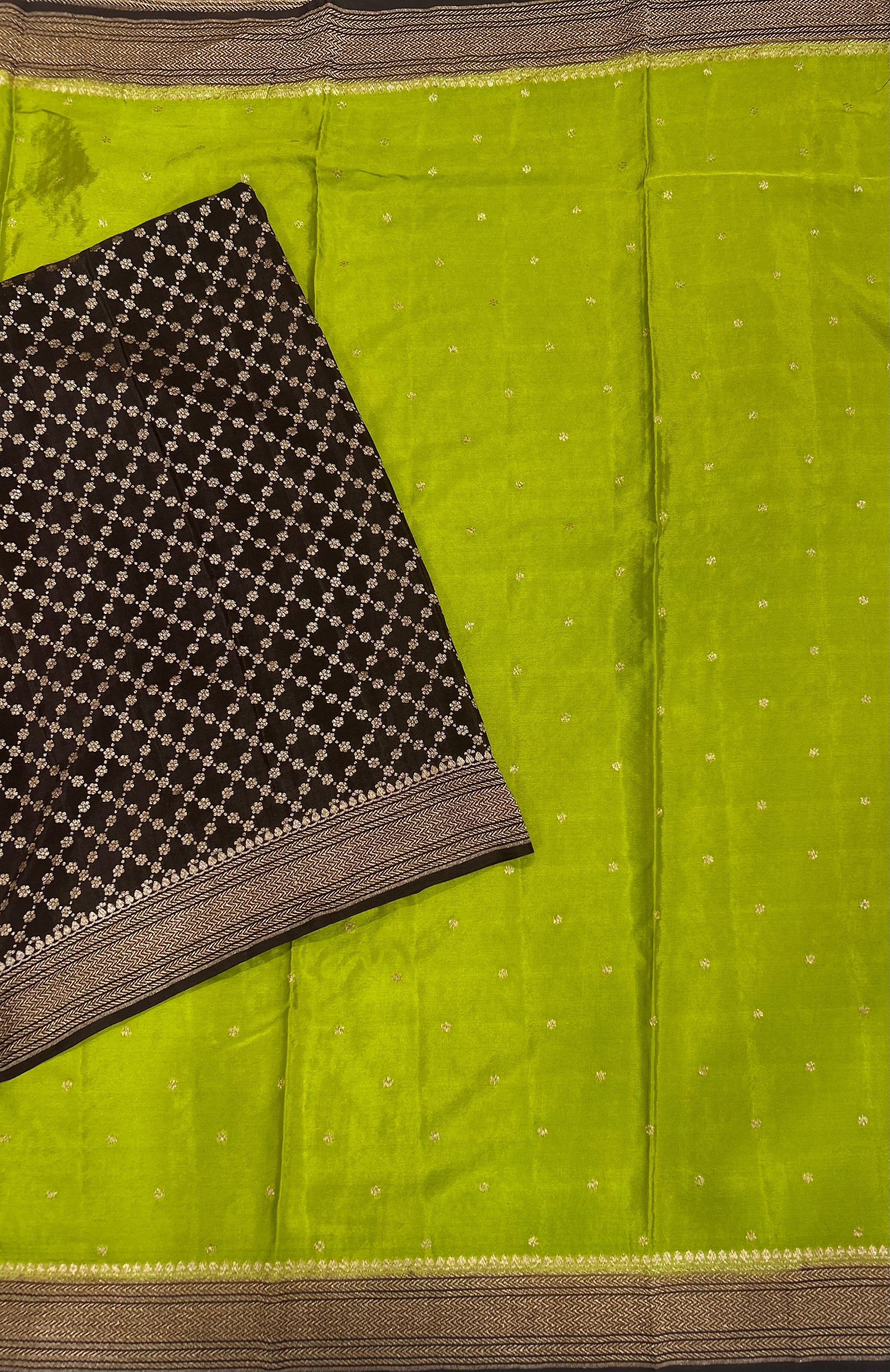 Mehendi green n brown pure Benaras crepe silk saree