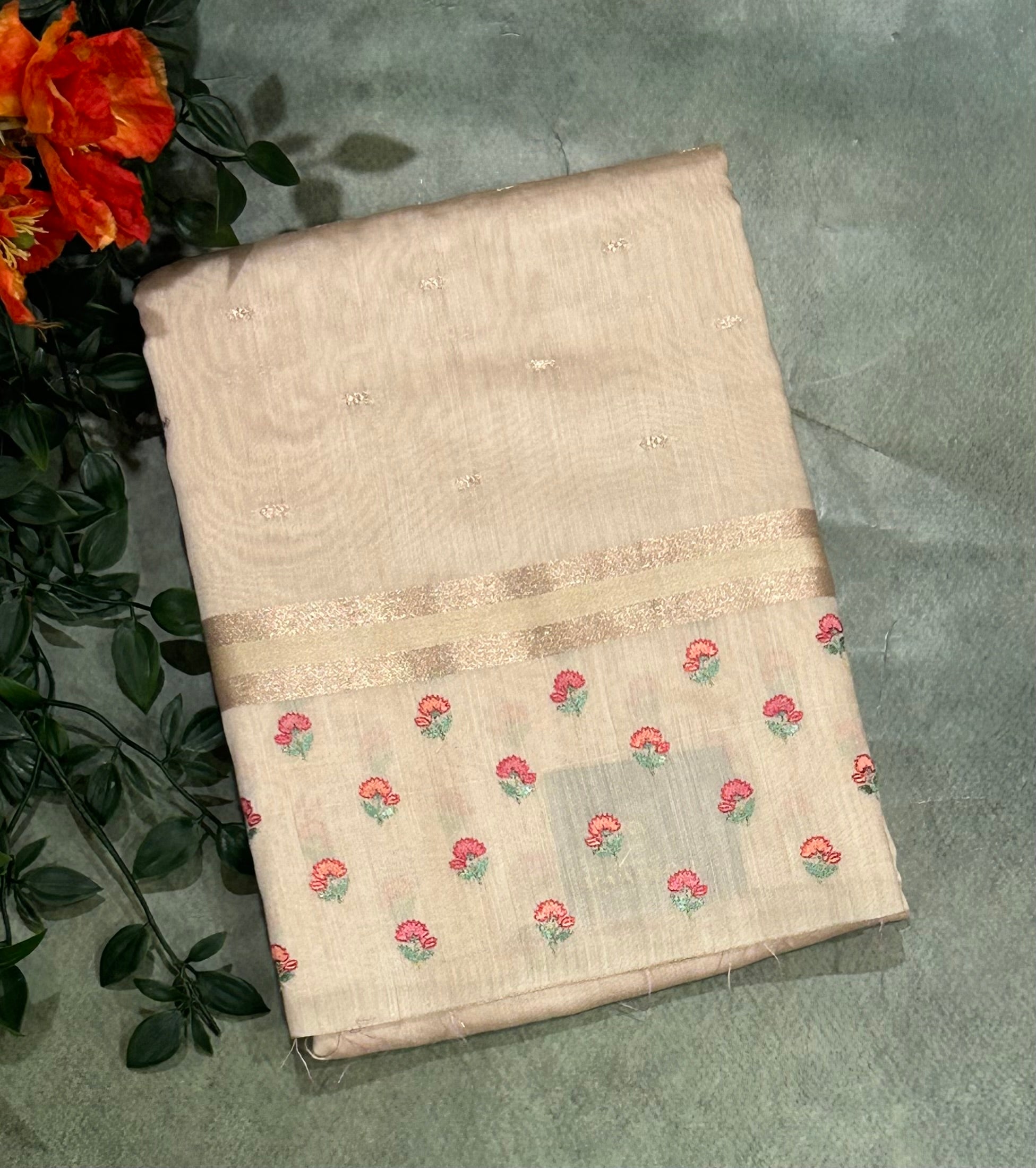 Beige embrodiery butta border soft tussar crepe 104 saree