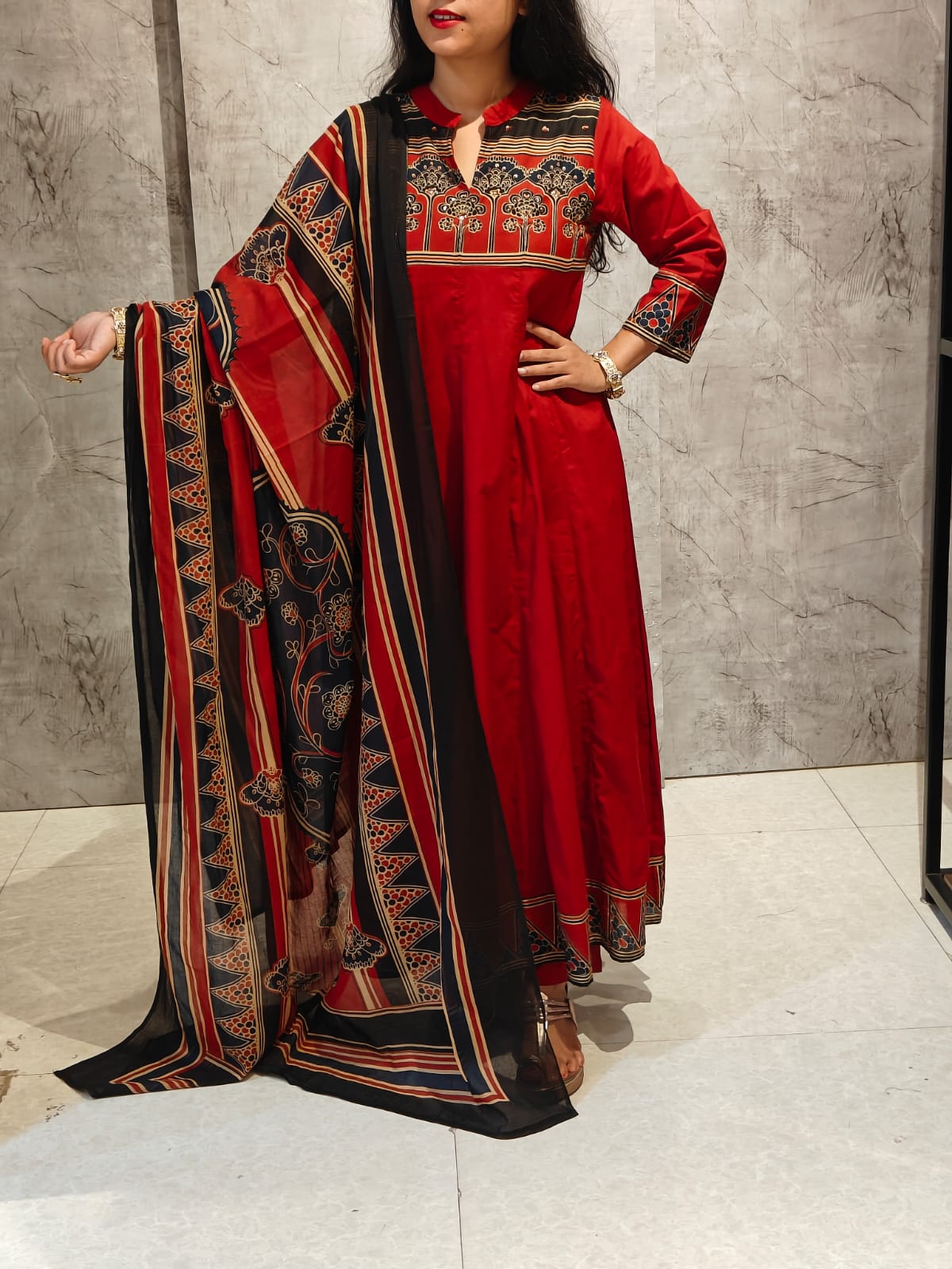 “Naya” Red Cotton Thread work Kurtha 088