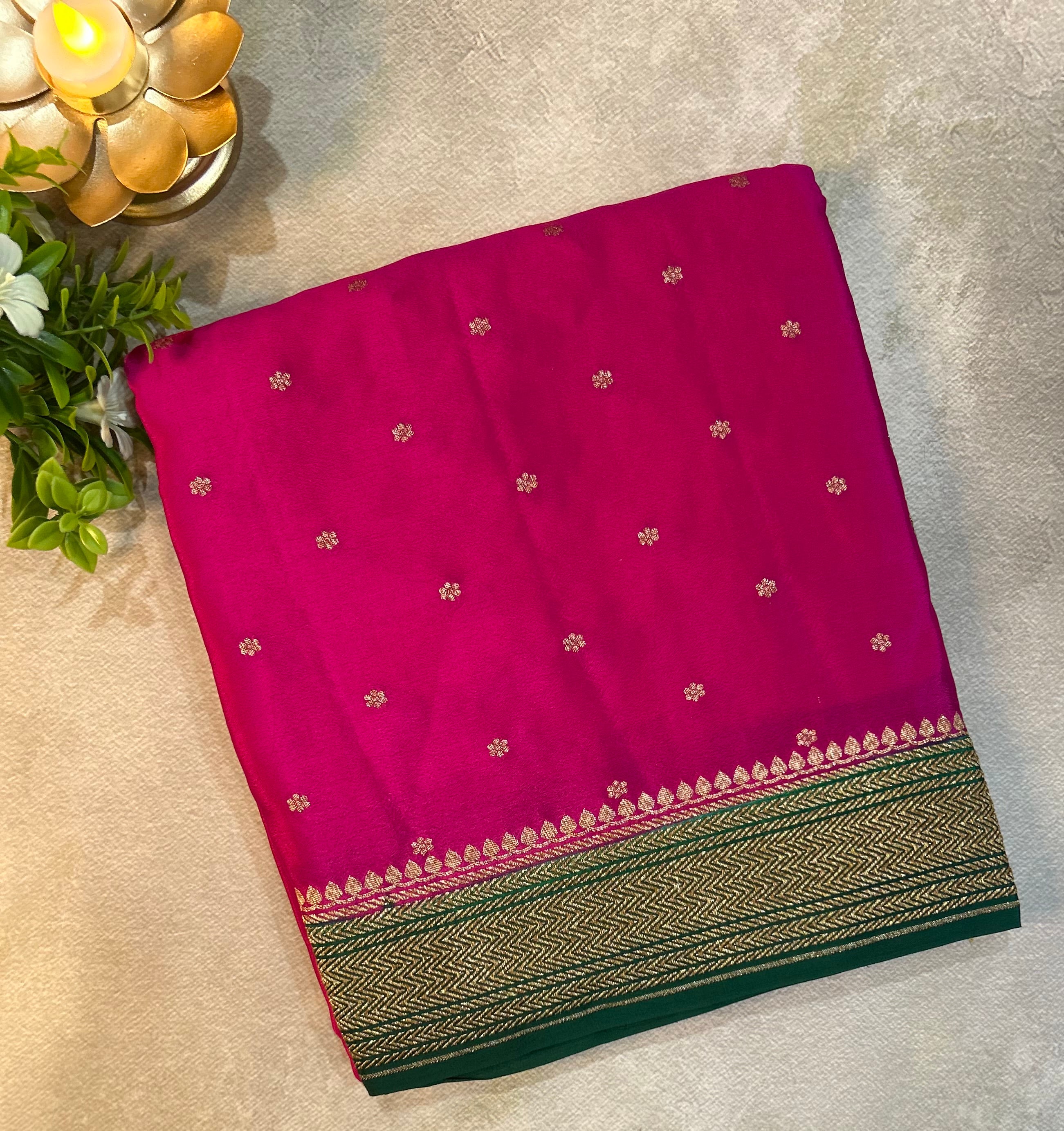 Pink n green small Butta pure banarasi crepe-10 silk saree