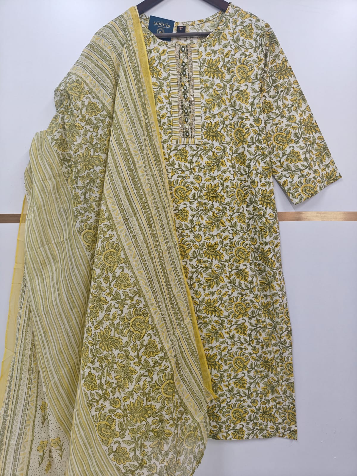 Green Cotton Block Print Straight Fit Kurtha