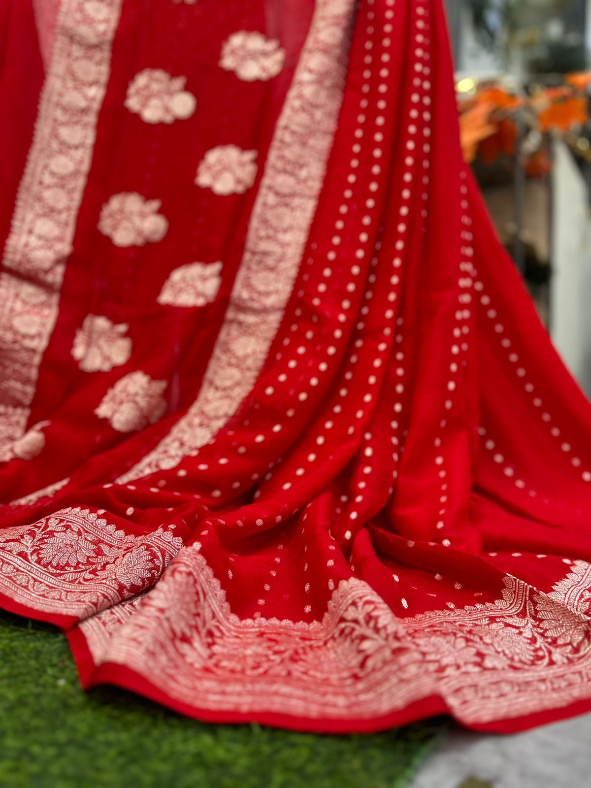 Red 1000 butta  pure chiffon benarasi