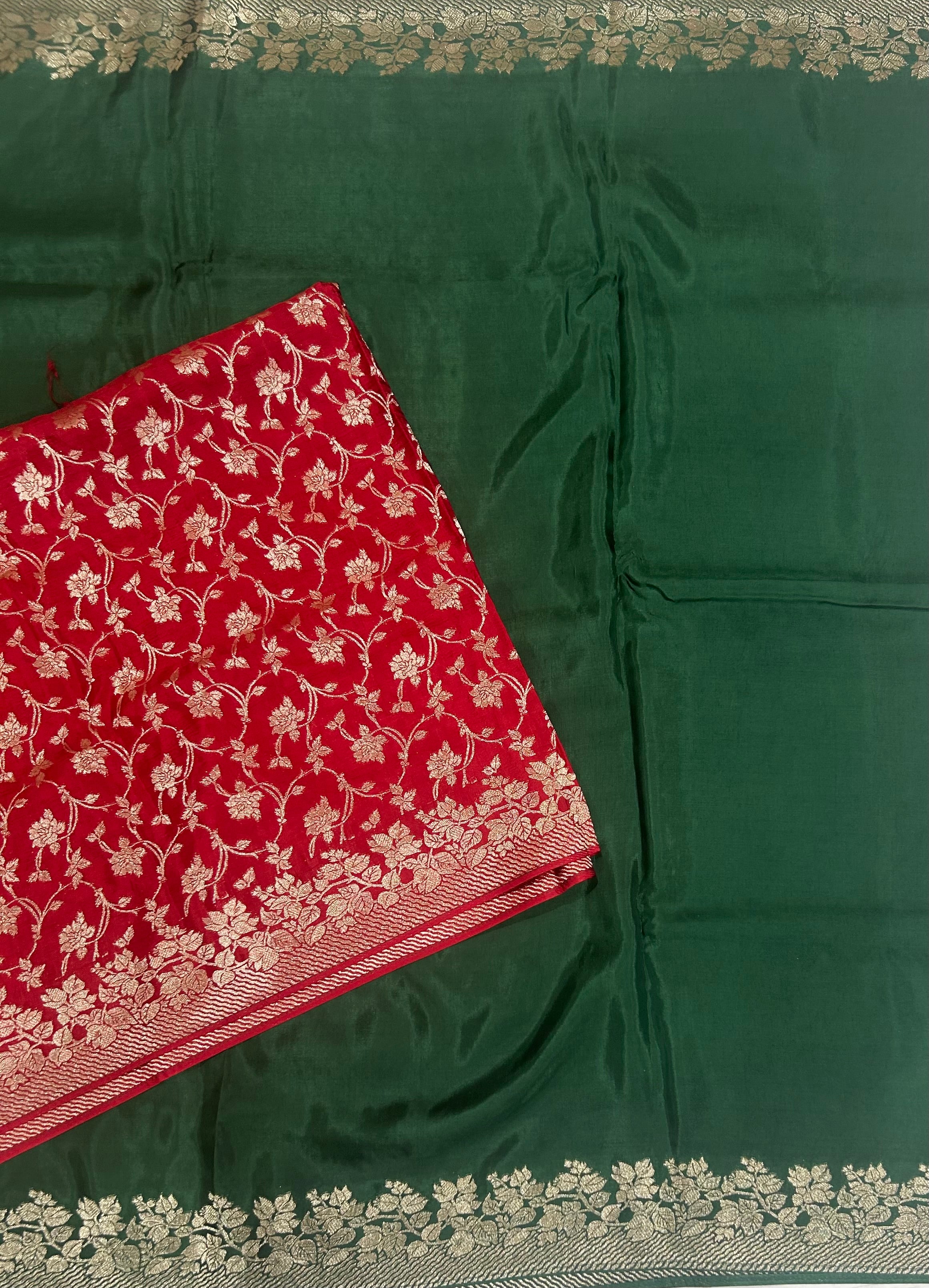 Bottle green small border dola crepe 102 saree