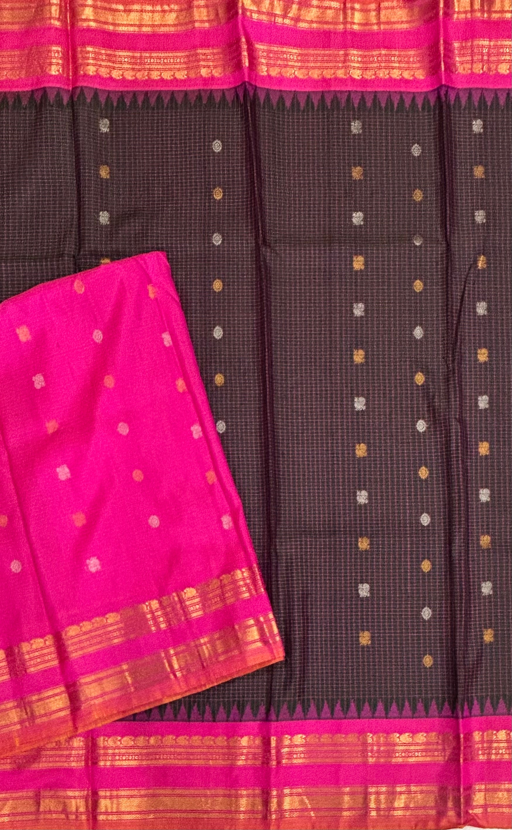 Black n pink small border pure Gadwal saree