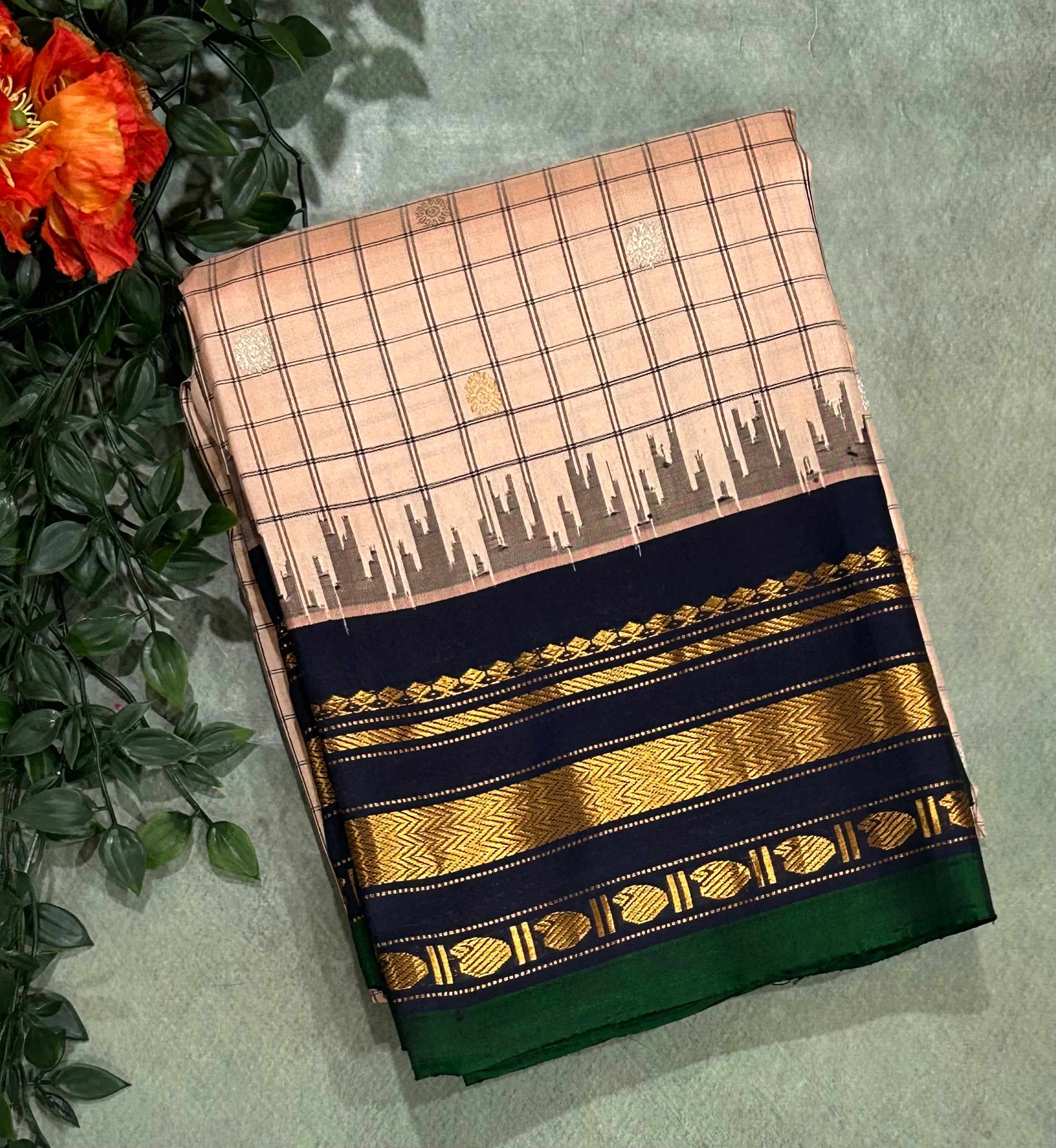 Peach n navy blue small border pure Gadwal saree