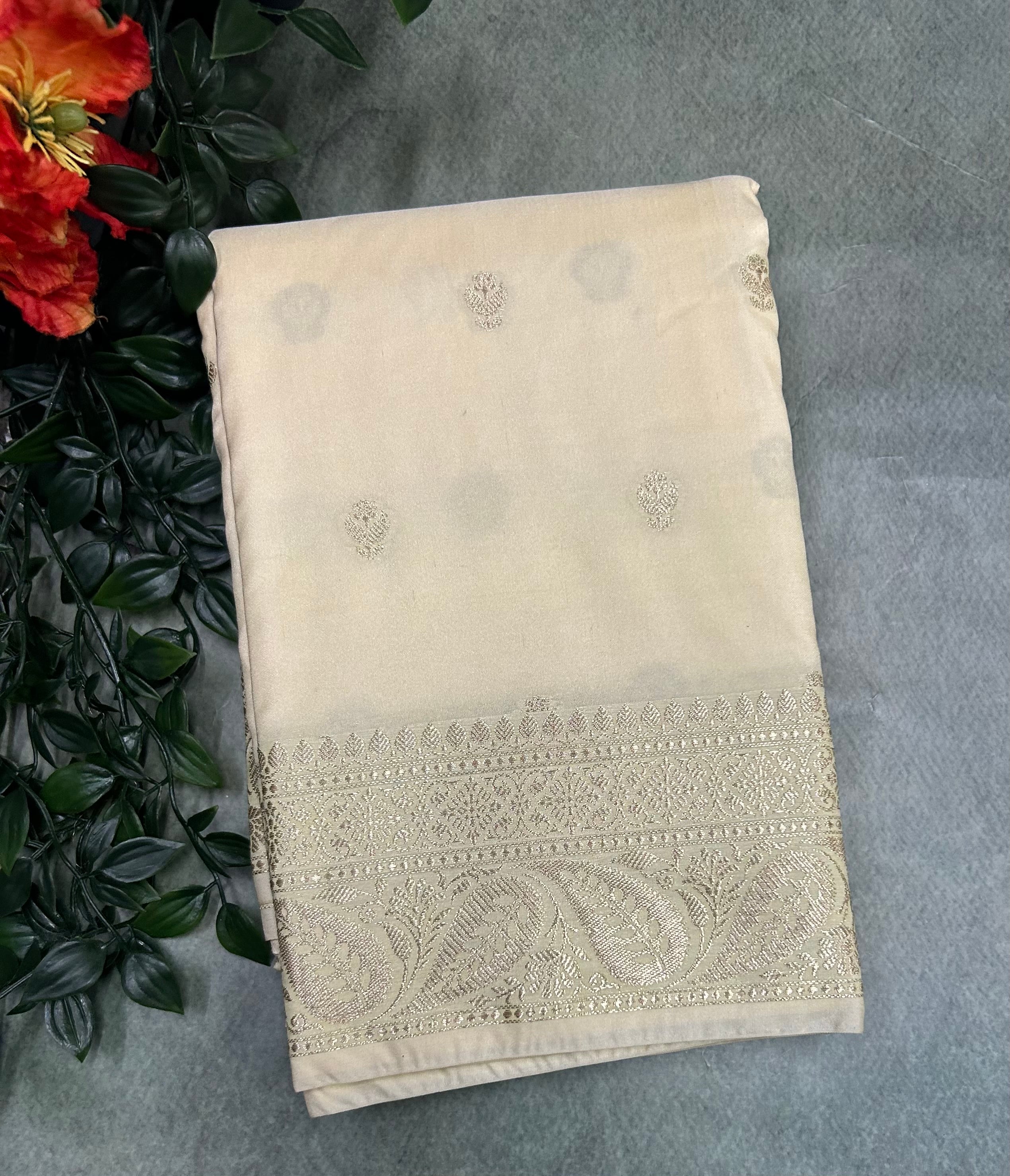 Cream small Butta Semi Kanchi saree