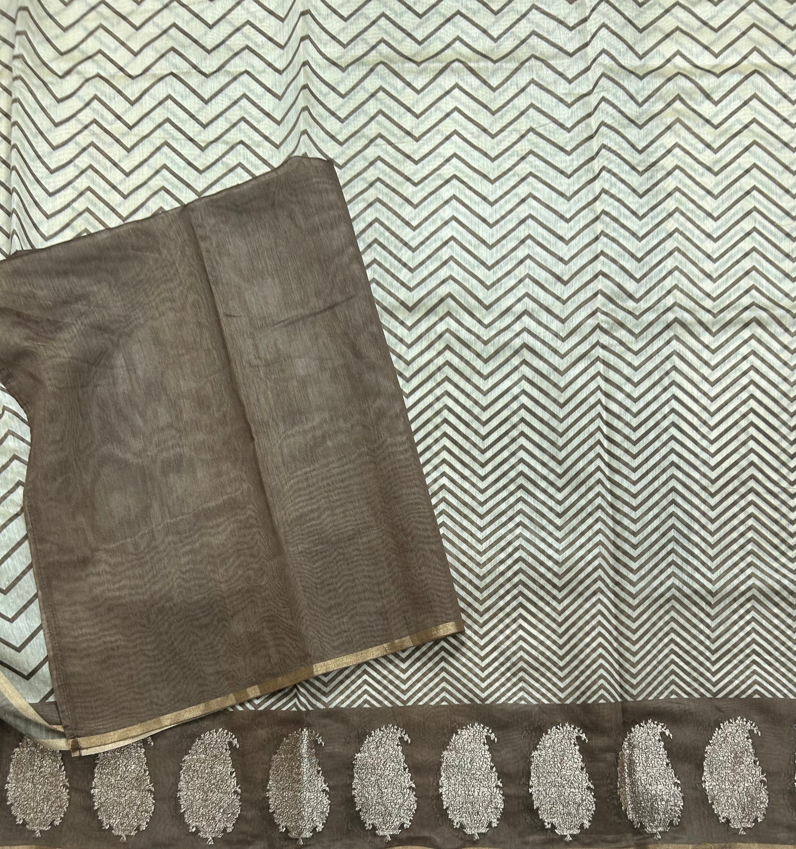 Beige border Butta soft Chanderi 105 saree