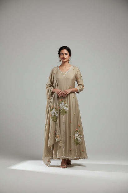 Gray Mul Chanderi Thread Embroidery Airline Kurtha 63