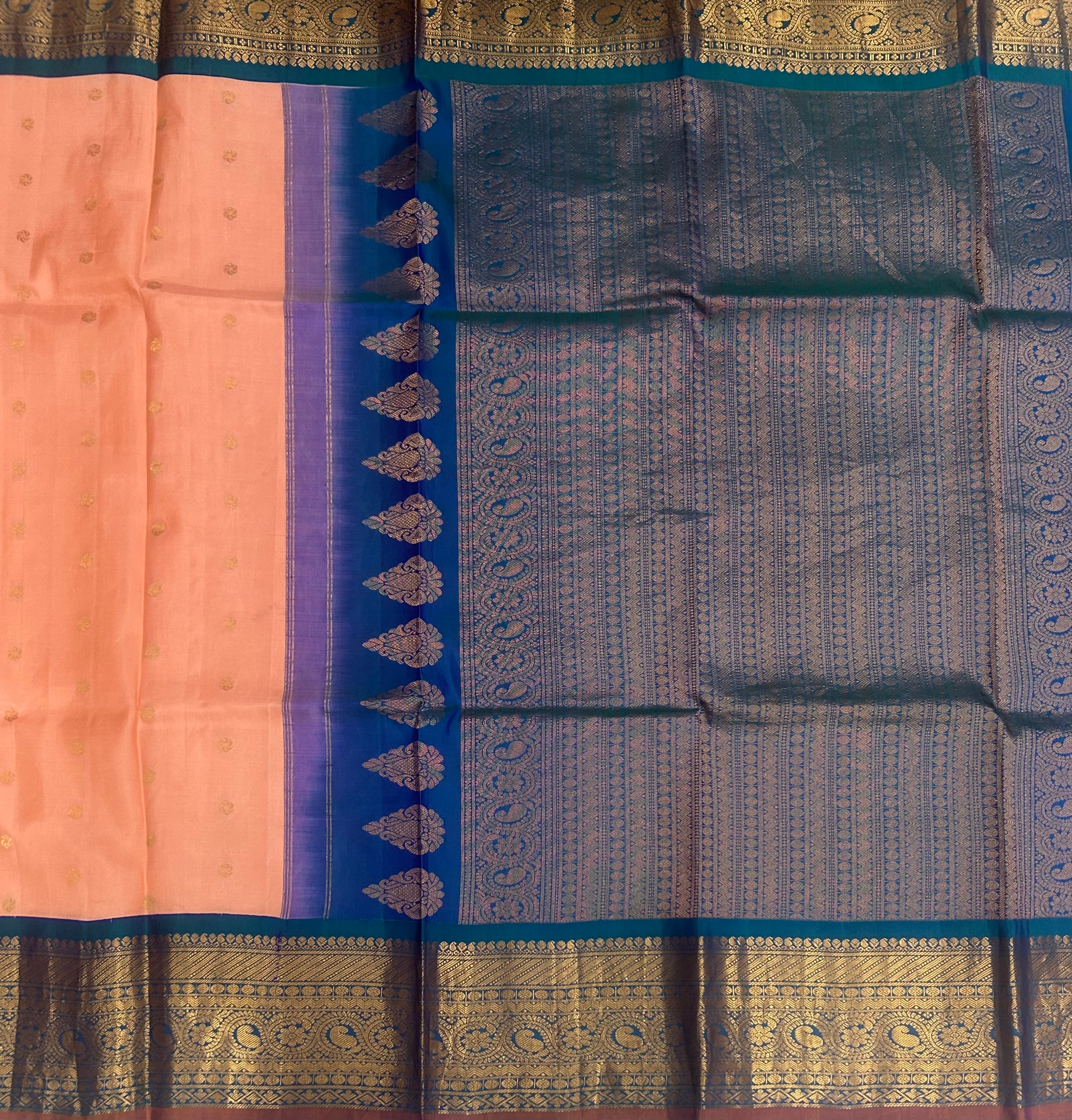 Pastel pink small border pure Gadwal saree