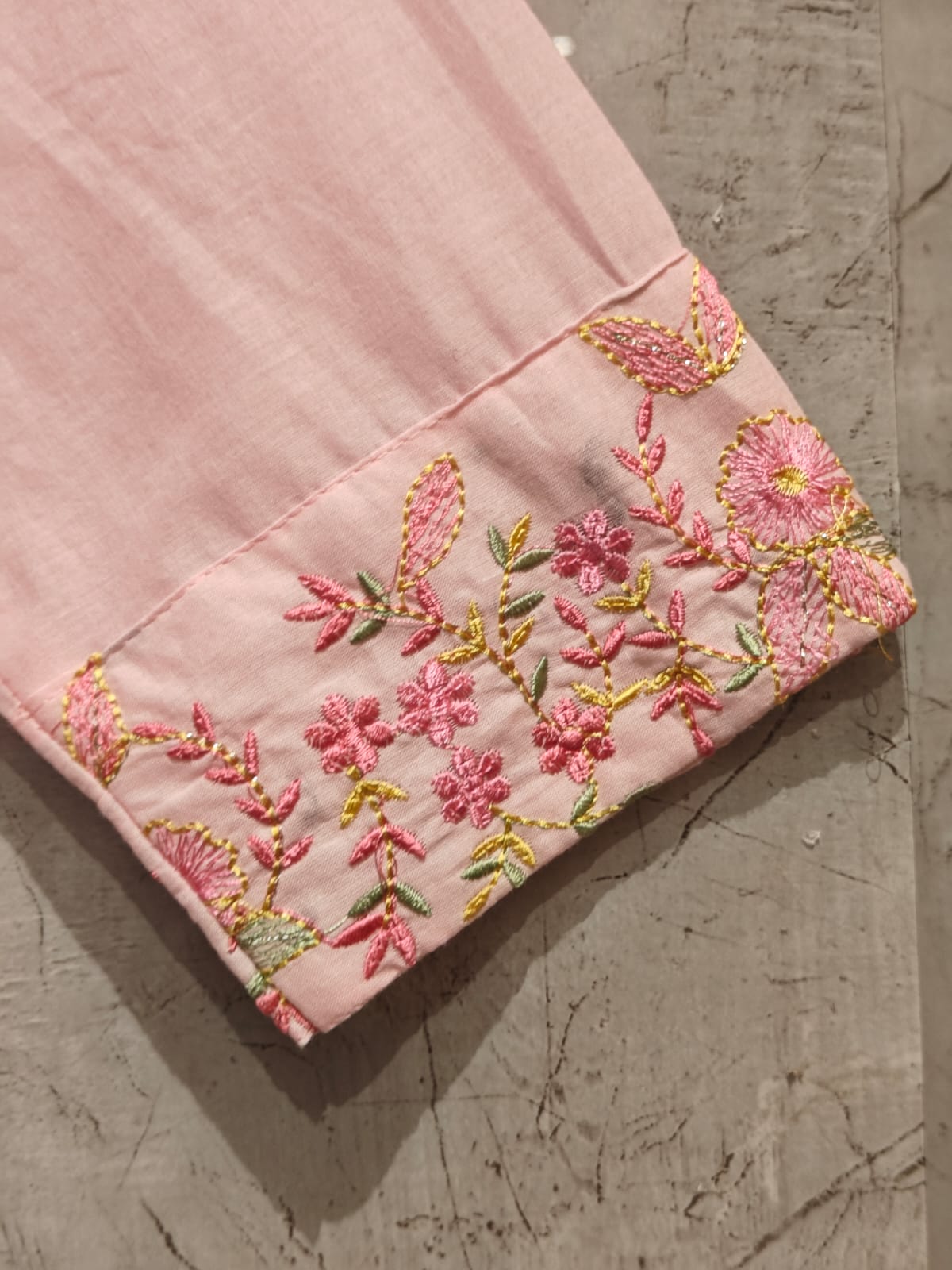 Baby Pink Mul Cotton Thread Embroidery Airline Kurtha488