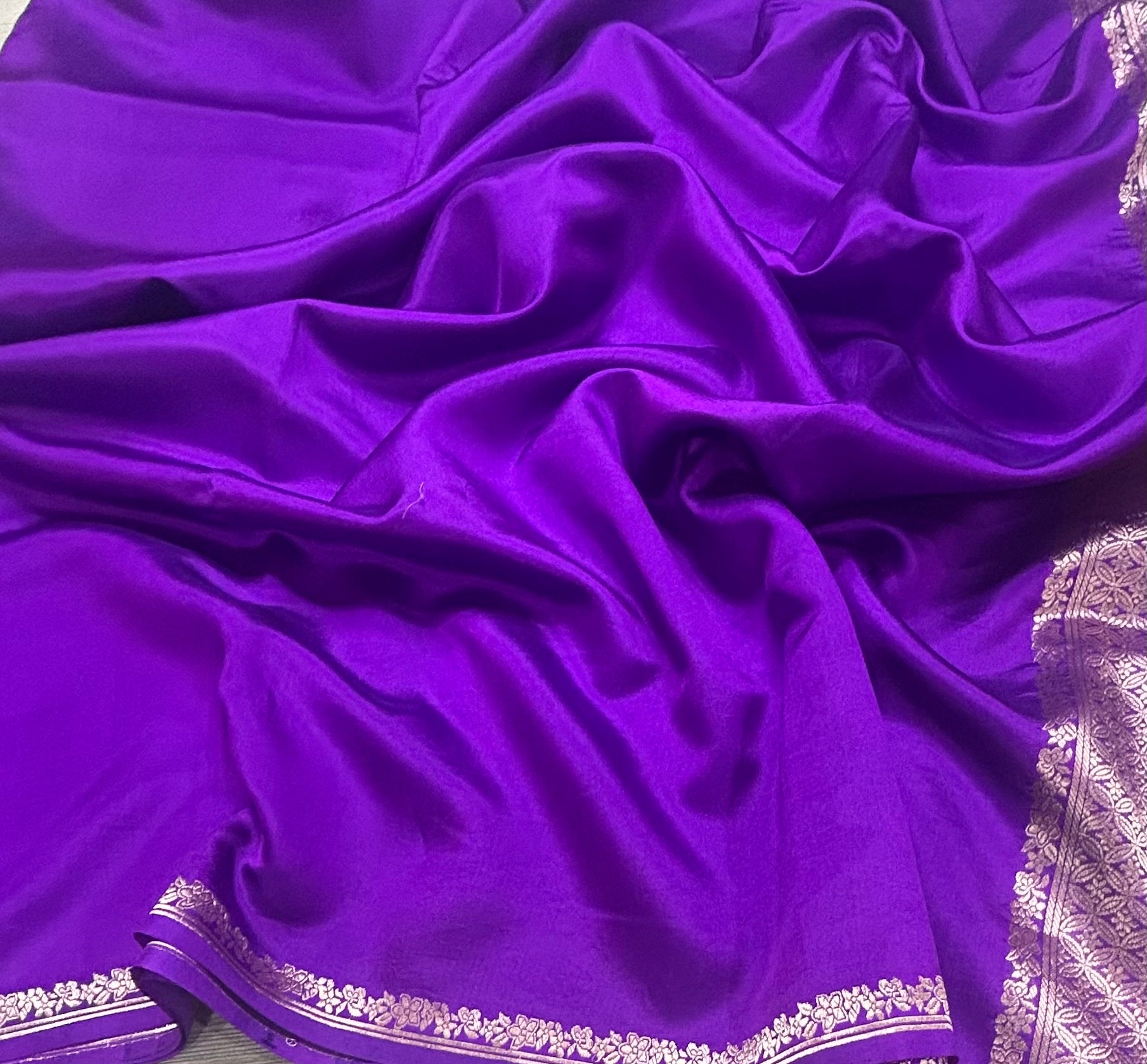 Purple one inch border lightweight benarasi silk 105 saree
