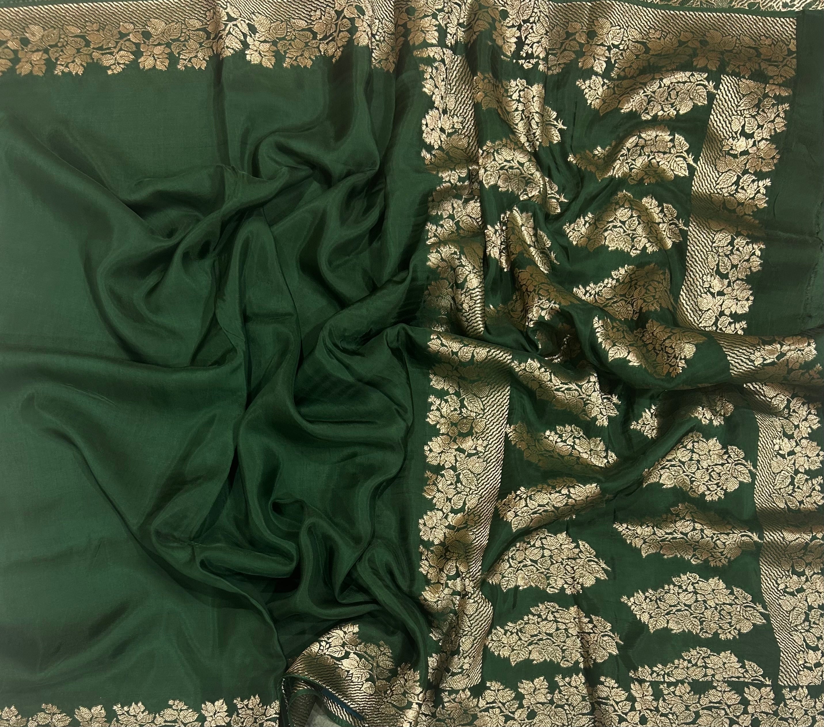 Bottle green small border dola crepe 102 saree