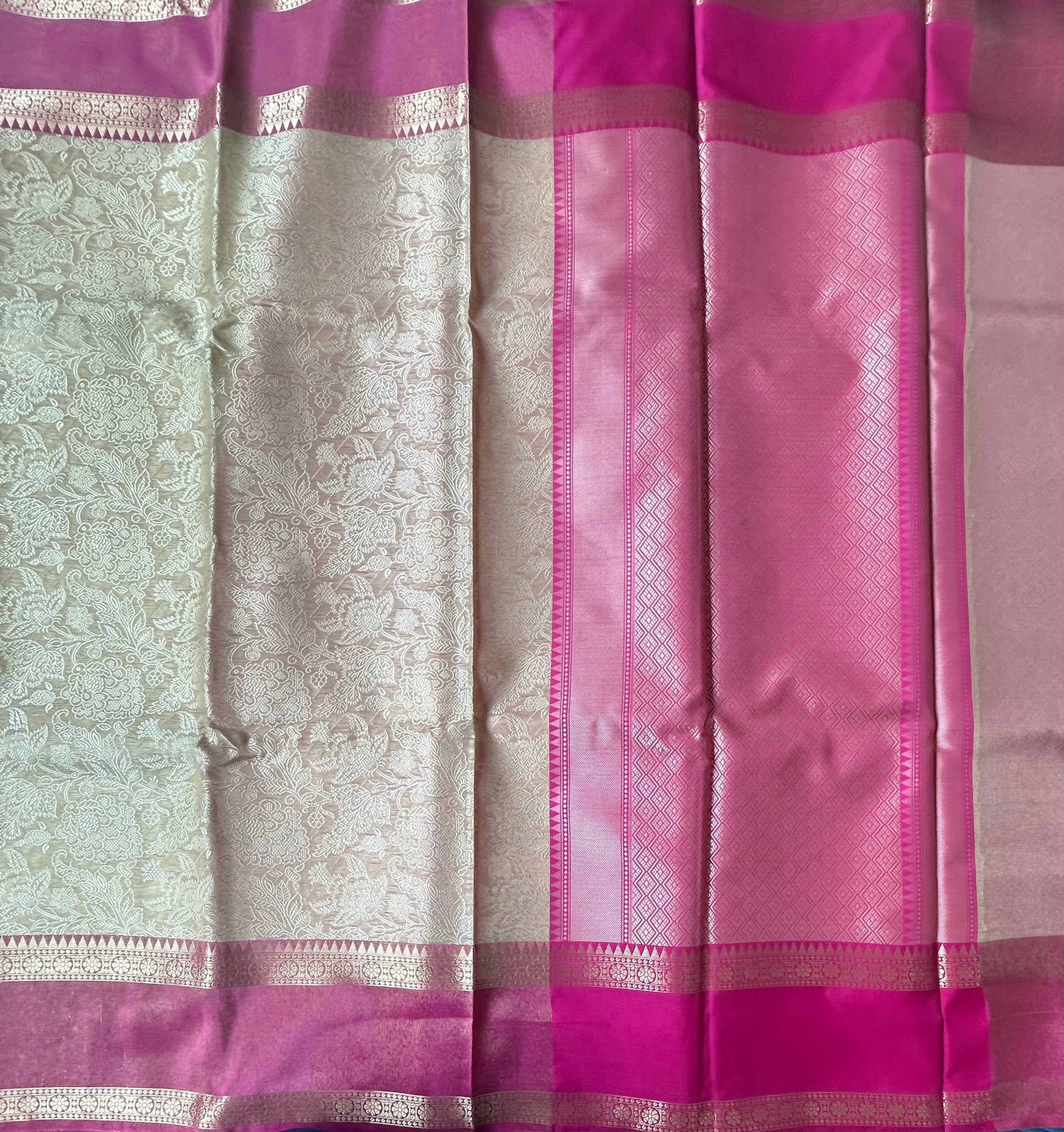 Cream contrast border semi tissue saree