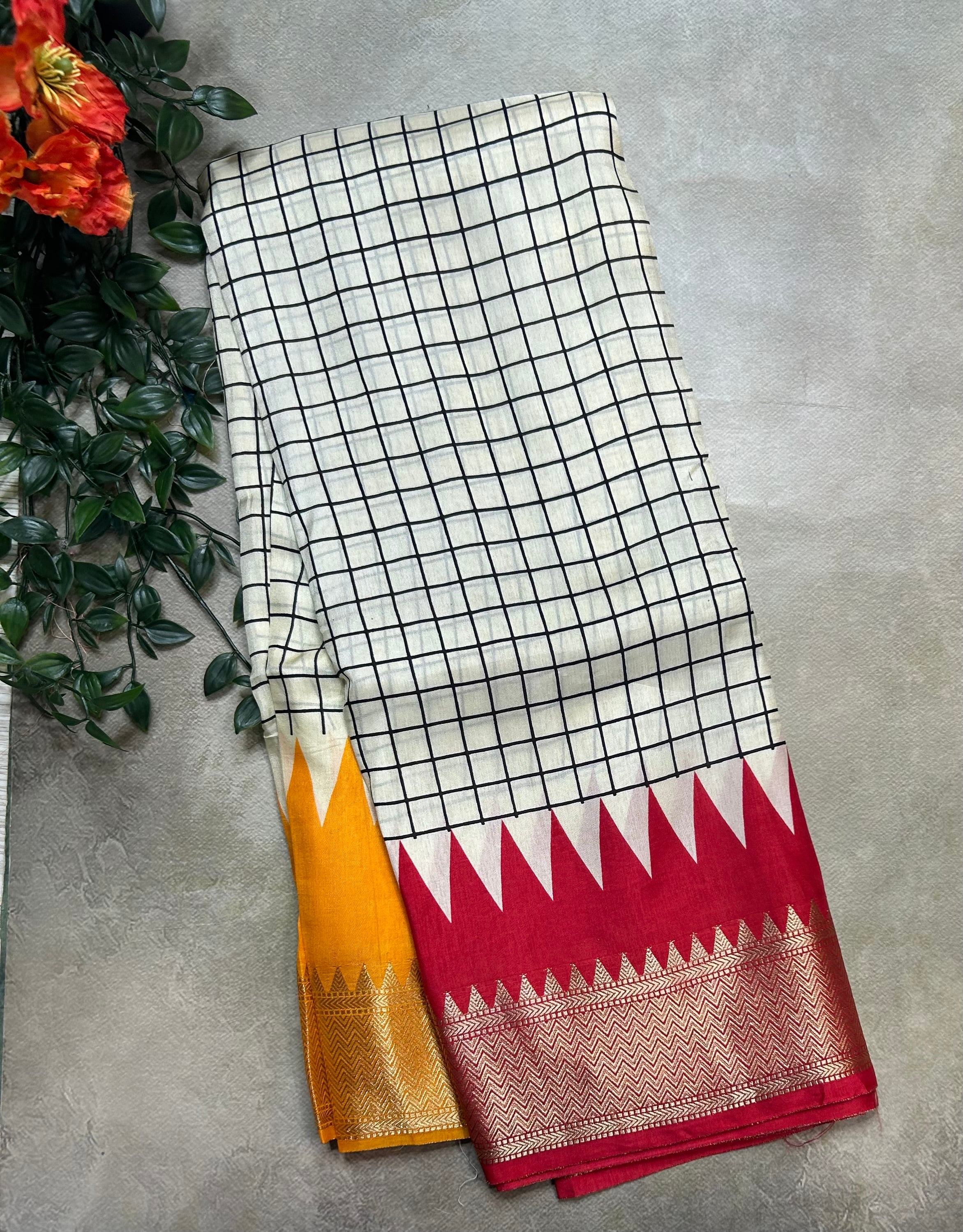 Cream checks Ganga Jamuna border dola crepe 105 saree