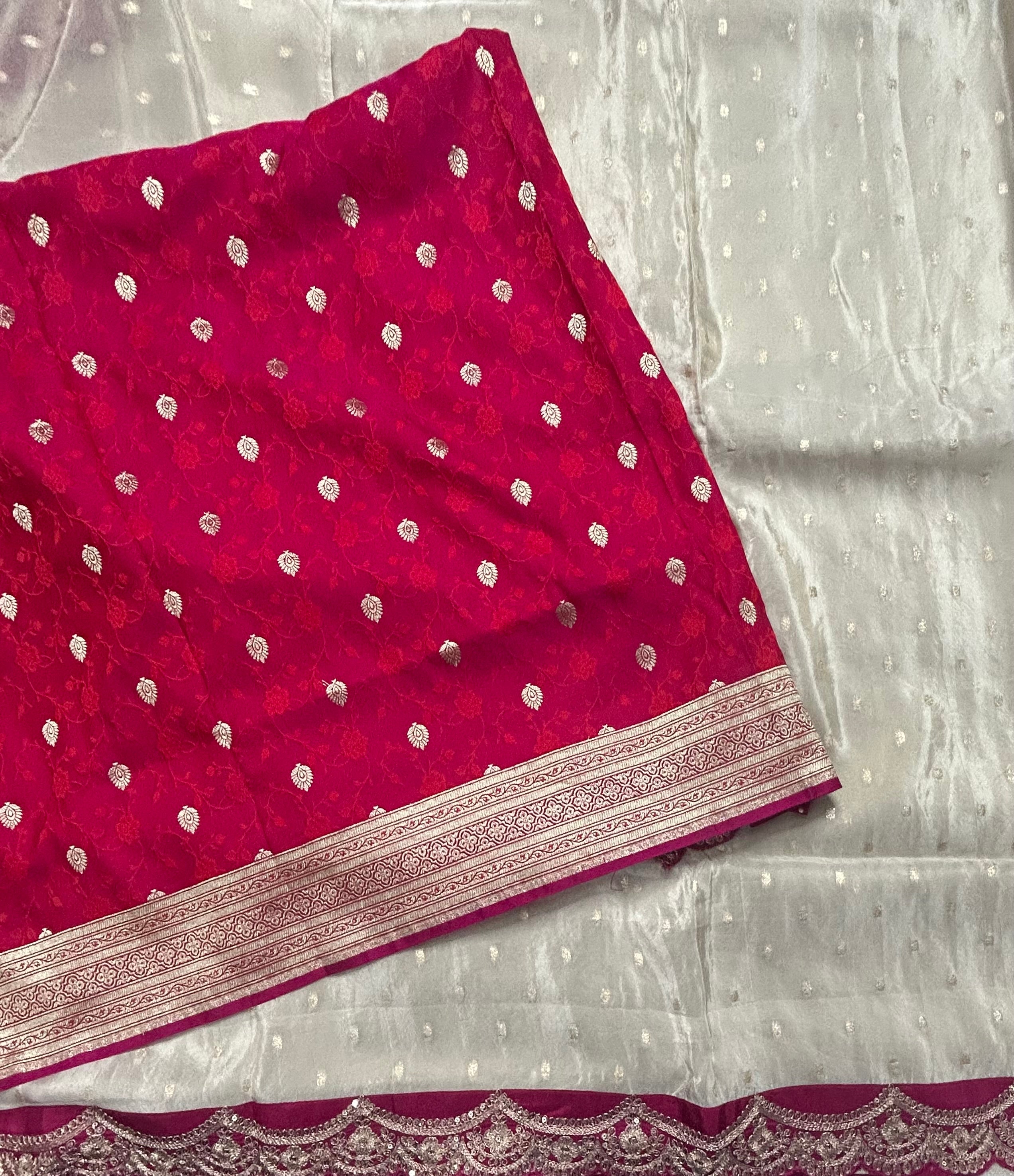 Cream n Rani pink tissue party wear scallop border saree