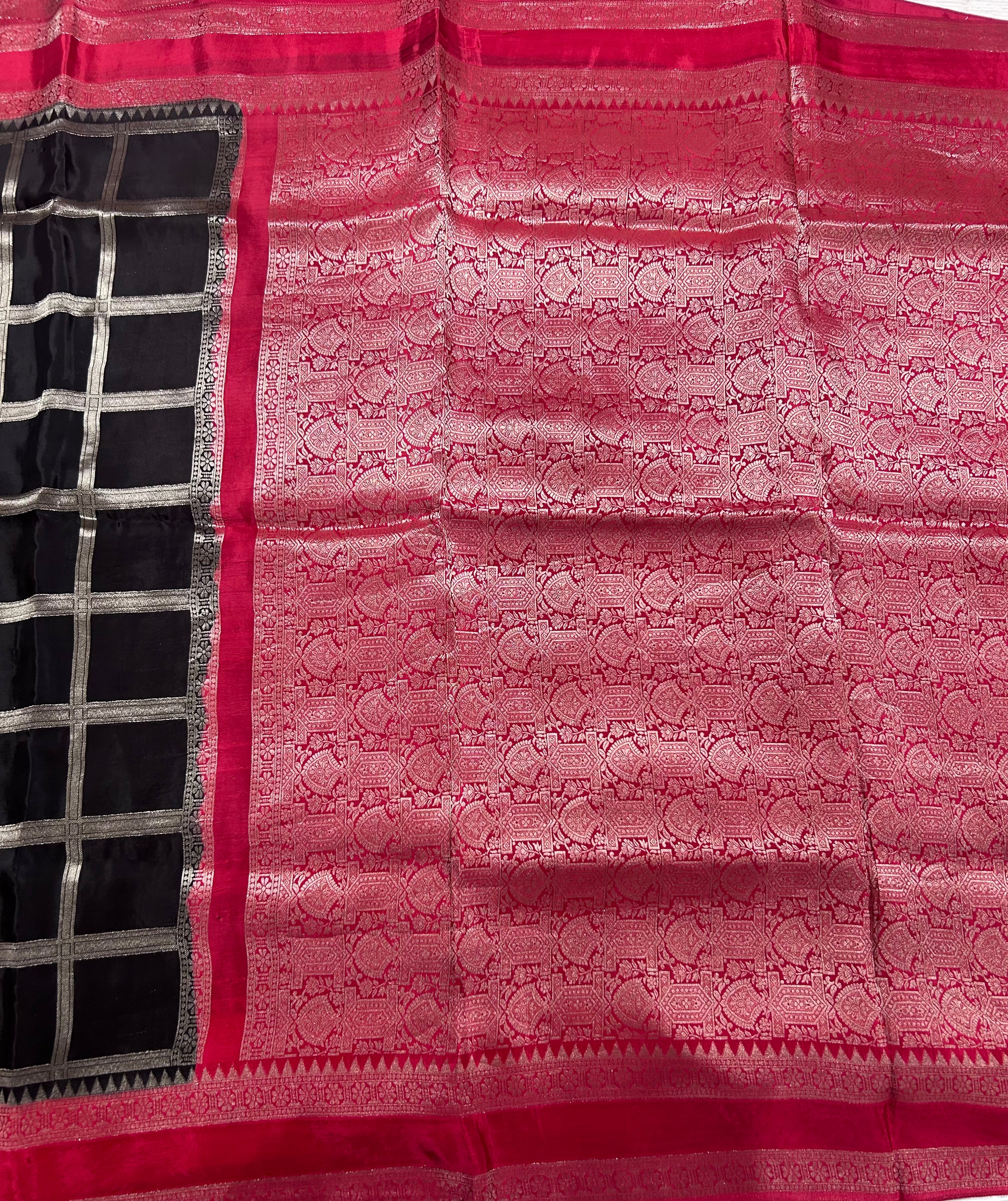 Black checks n bentex border semi crepe 106 saree
