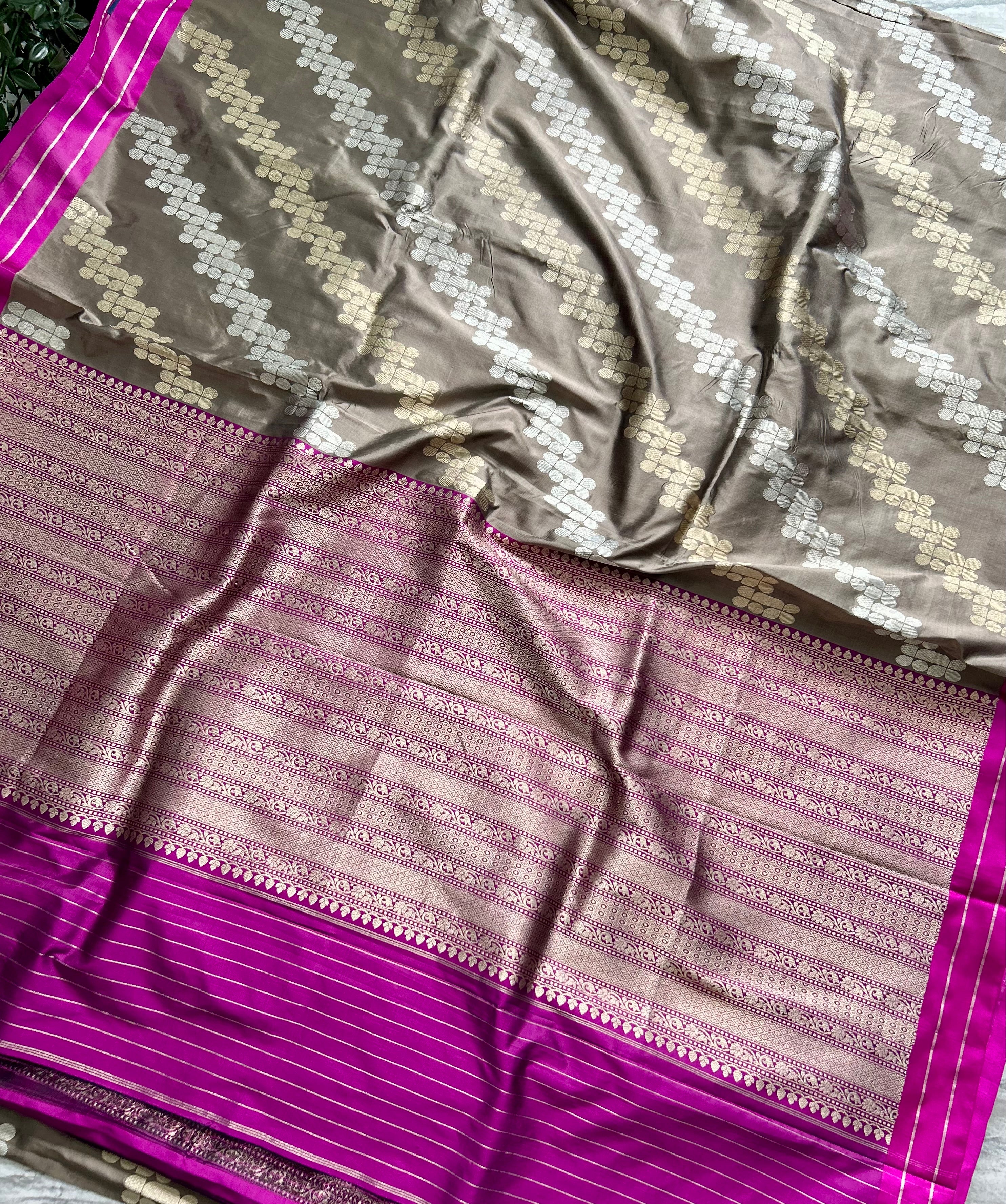 Grey n Magenta Pure Banarasi Kathan 106 Silk Saree