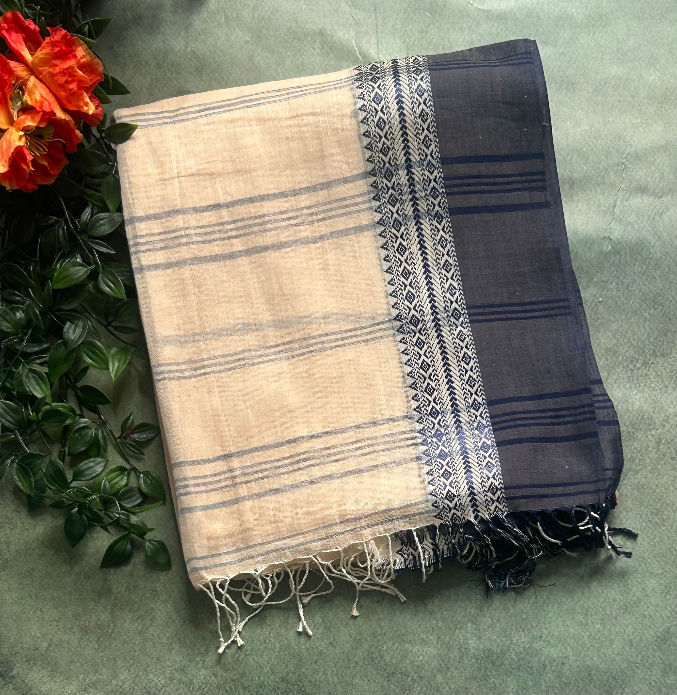 Cream pure cotton 103 jamdani saree