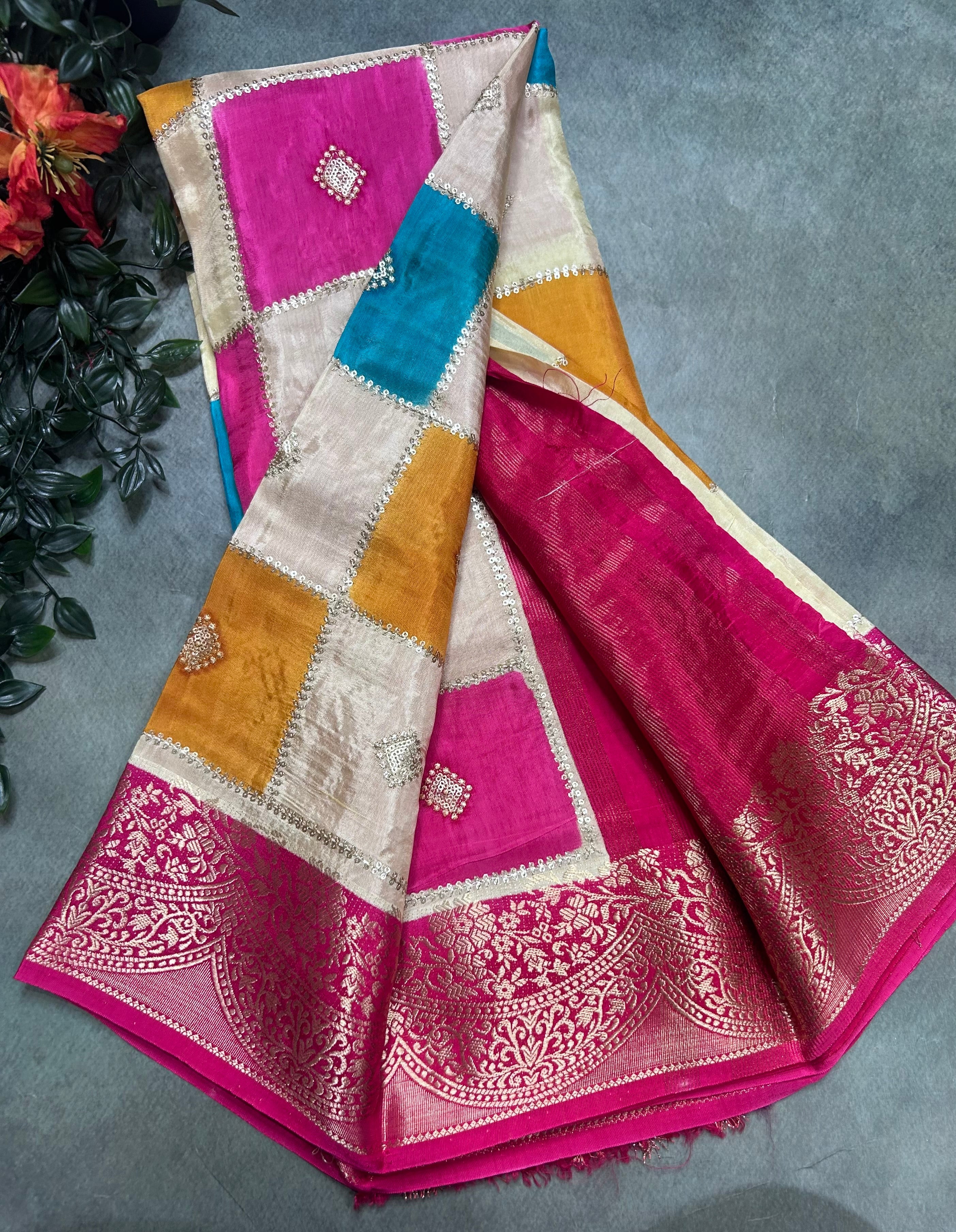Multicolour checks n small border dola crepe 106 saree