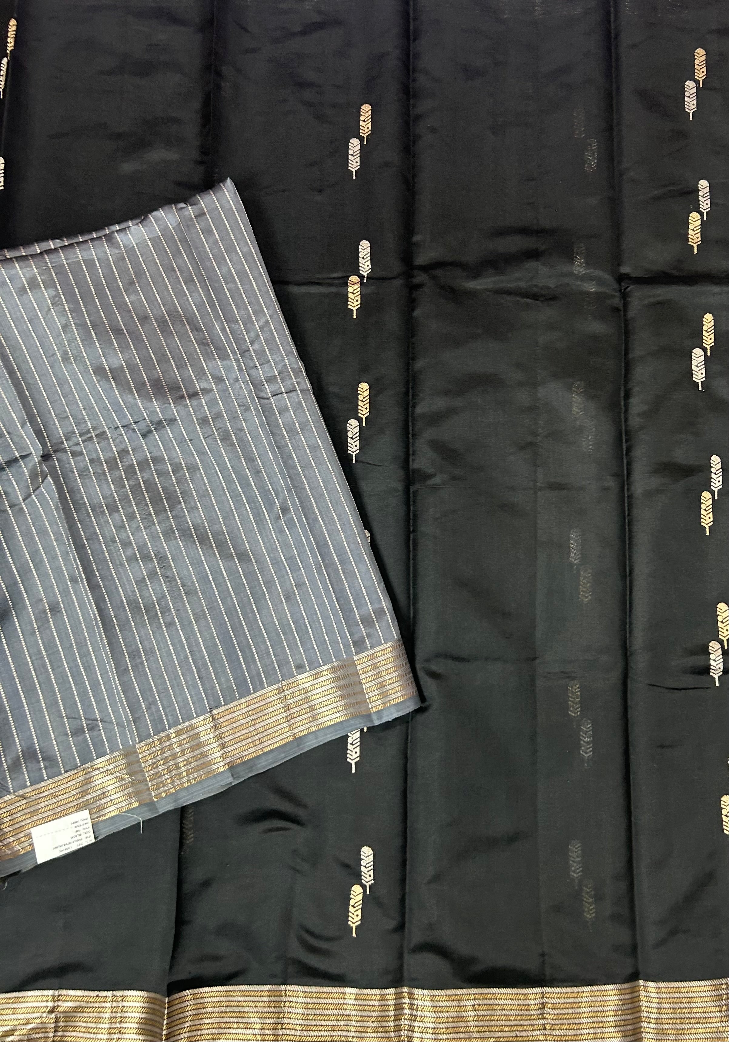 Black lightweight banarasi silk-10 saree