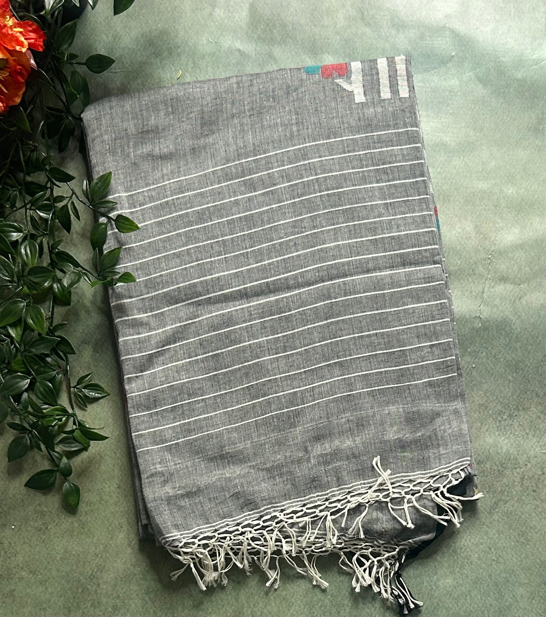 Grey pure cotton 103 jamdani saree