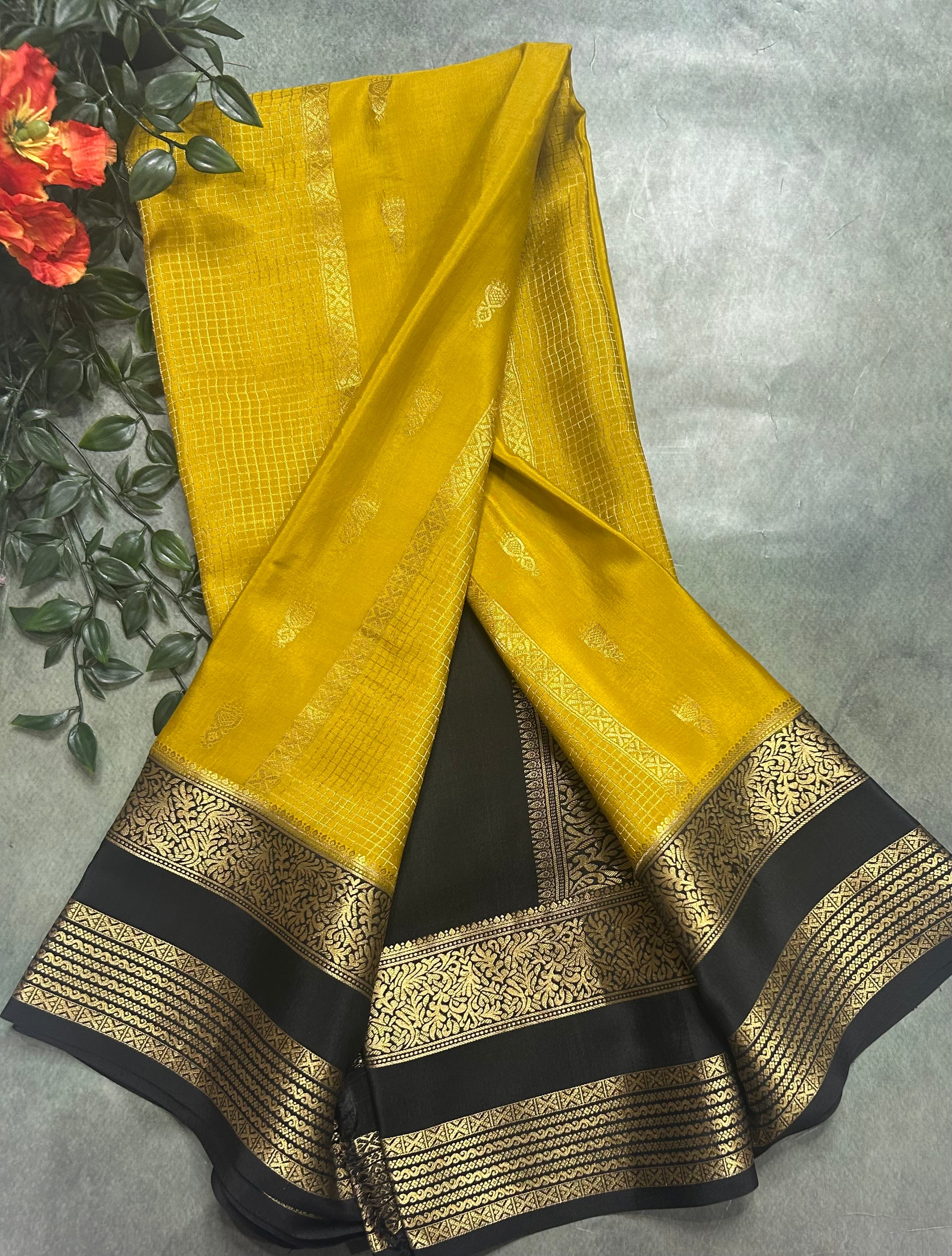 Yellow jumka Butta n bentex border pure Mysore silk saree ST105