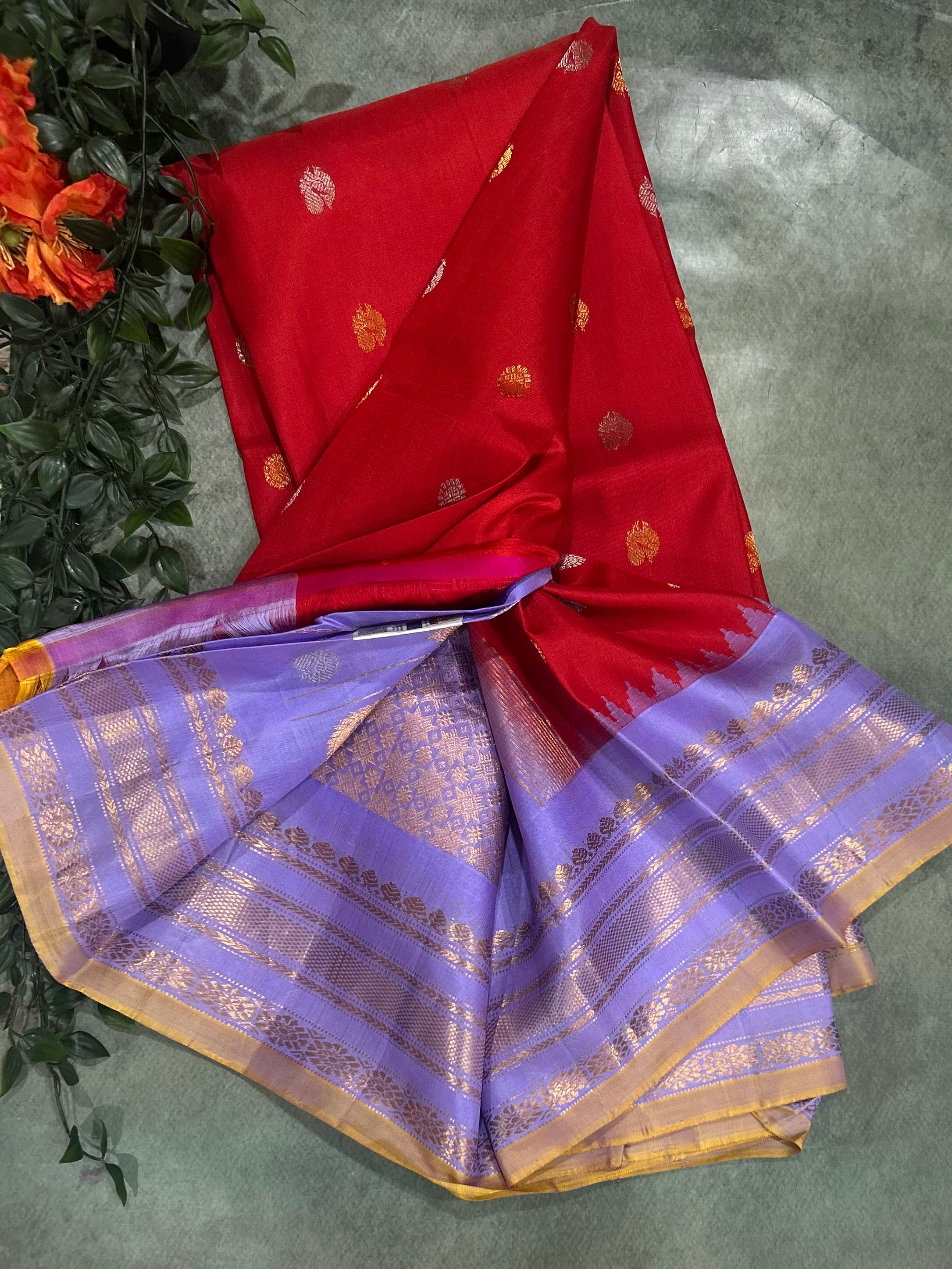 Red n lilac small border pure Gadwal saree