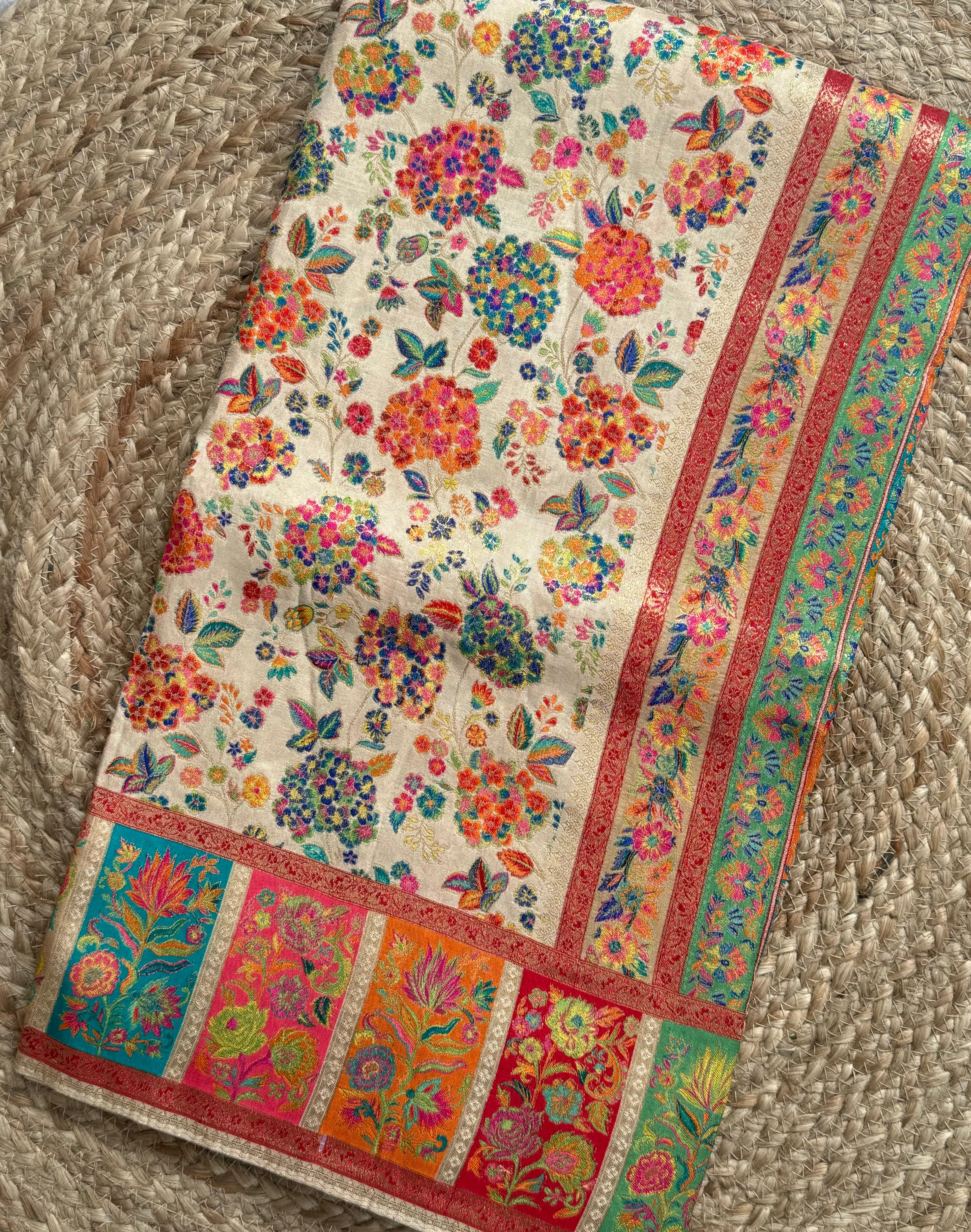 White kashmiri Moonga crepe silk saree