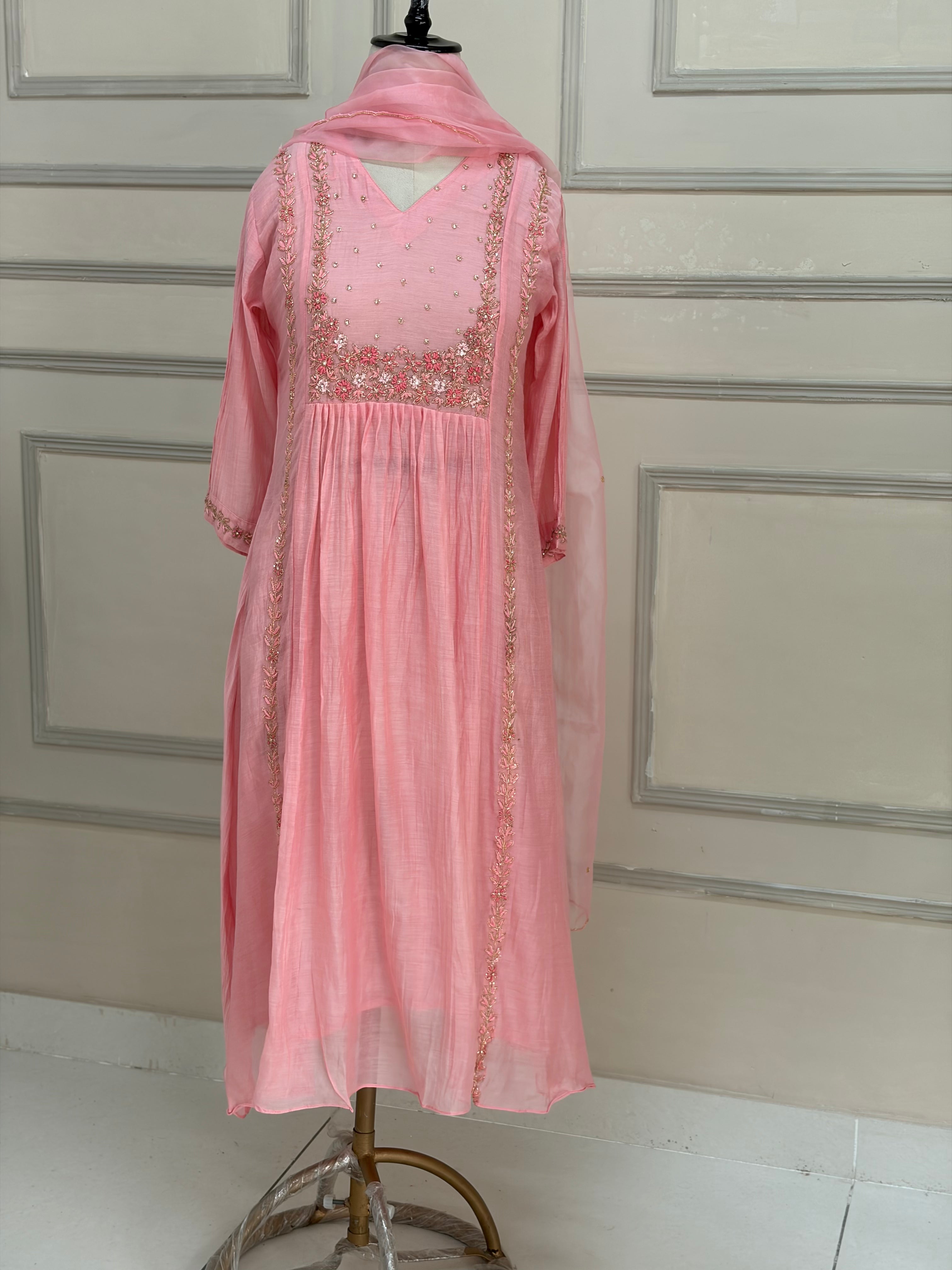 Pink Mul Chanderi silk Kurtha suit with work hand embroidery 898