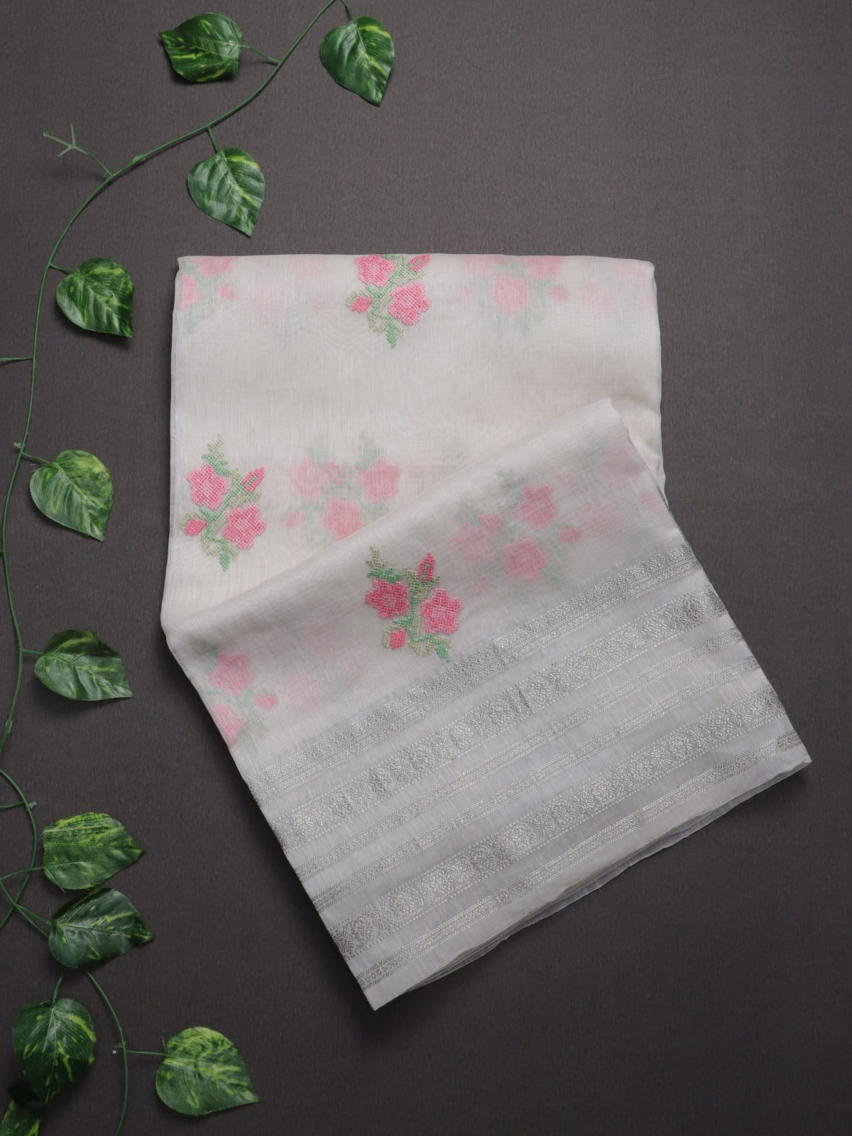 Cream Pure Linen Saree (Swara)