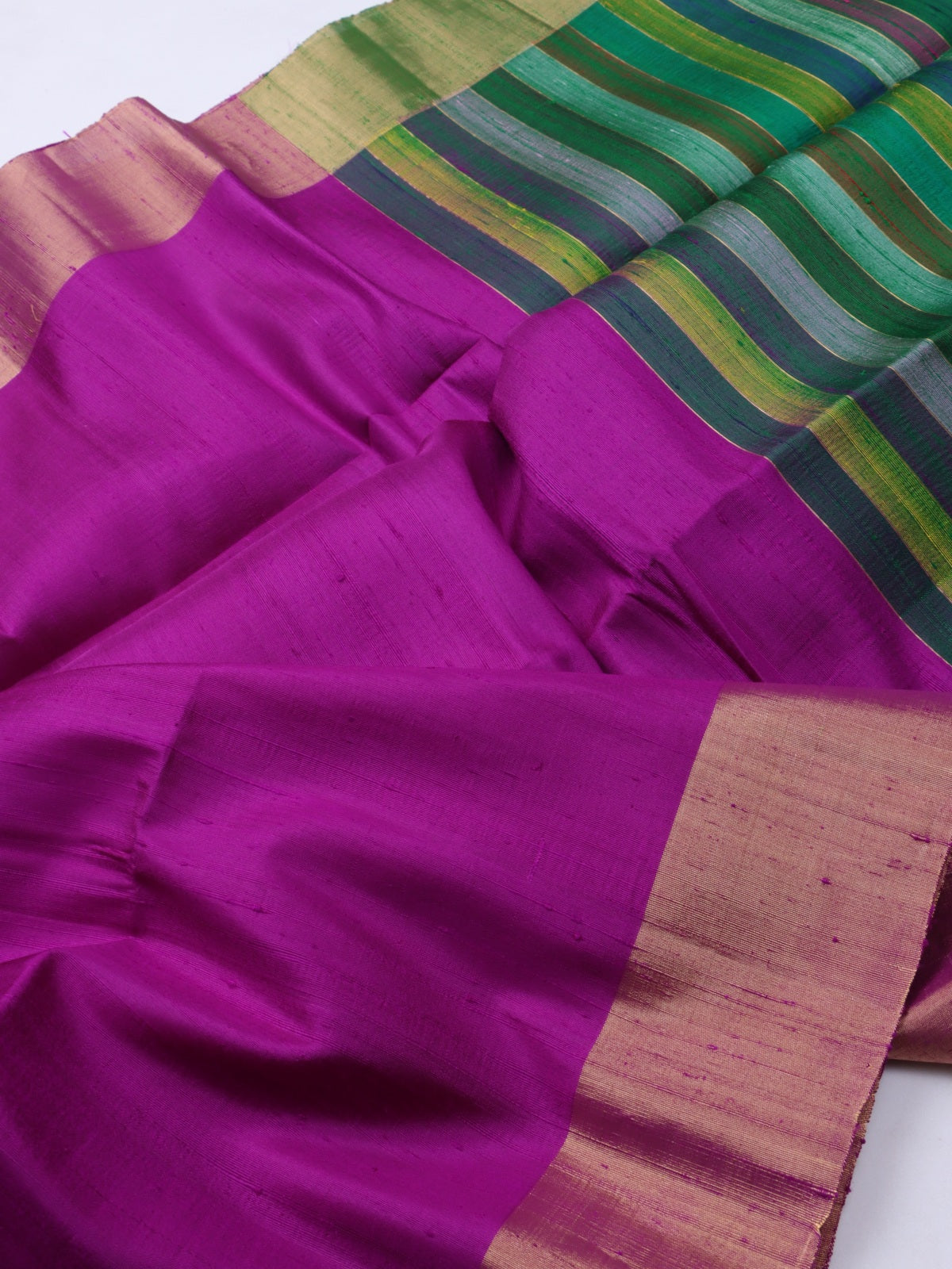 Magenta Pure Raw Silk Saree (Swara)