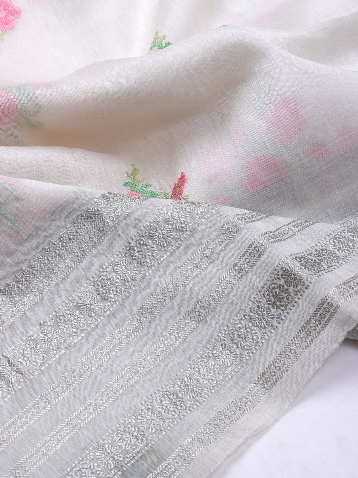 Cream Pure Linen Saree (Swara)