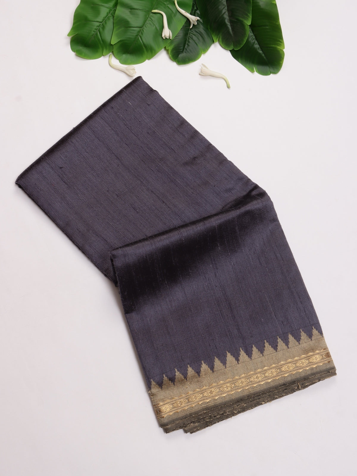 Grey Pure Matka Silk Saree (Swara)