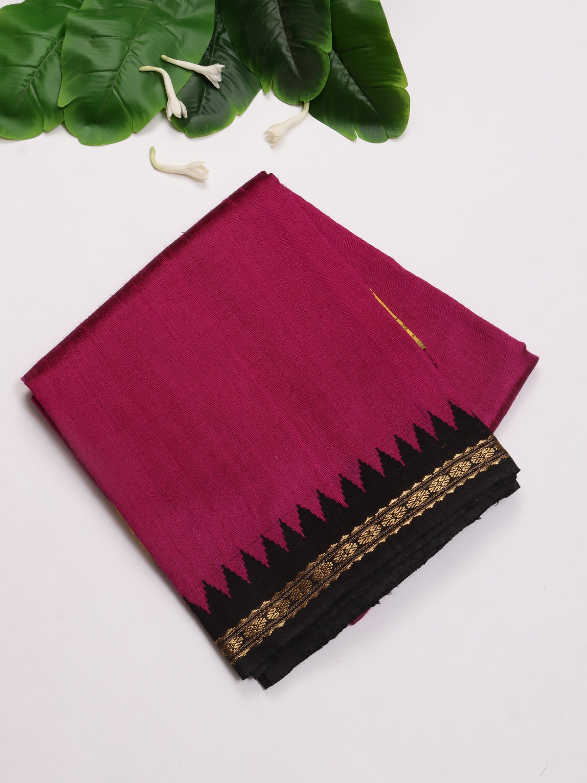 Magenta Ganga Jamuna Border Pure Matka Silk Saree (Swara)