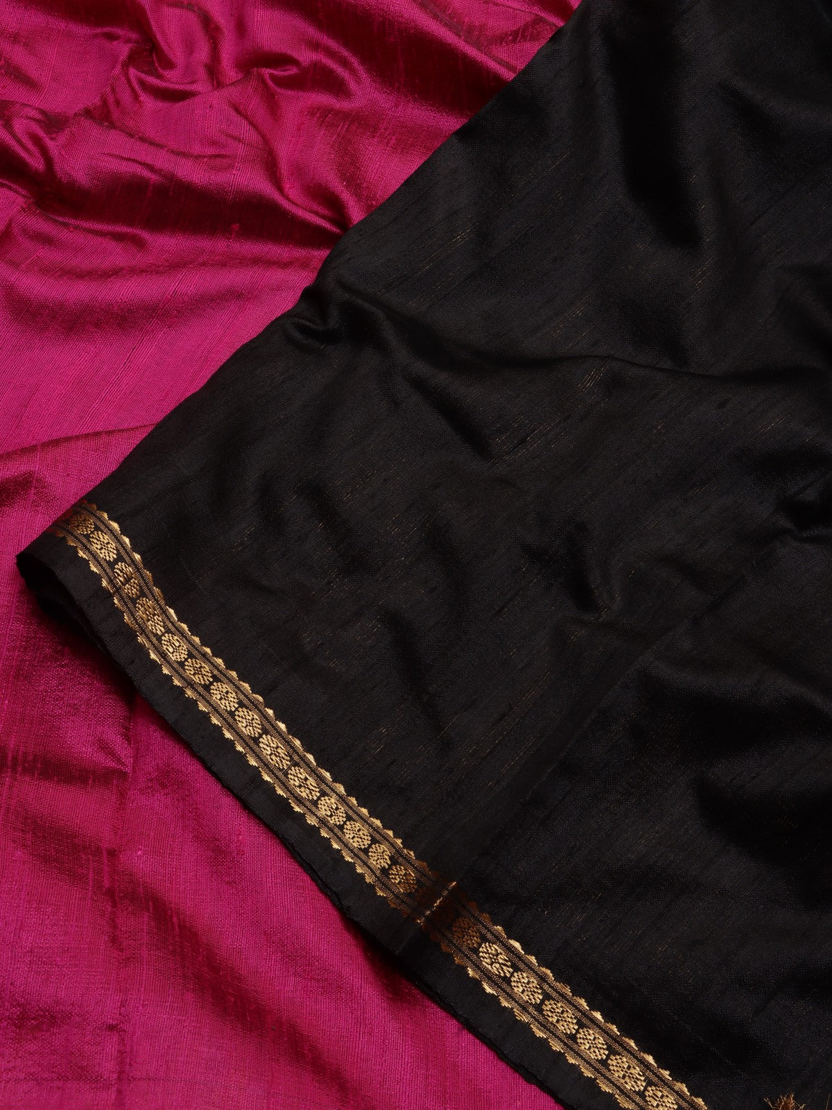 Magenta Ganga Jamuna Border Pure Matka Silk Saree (Swara)