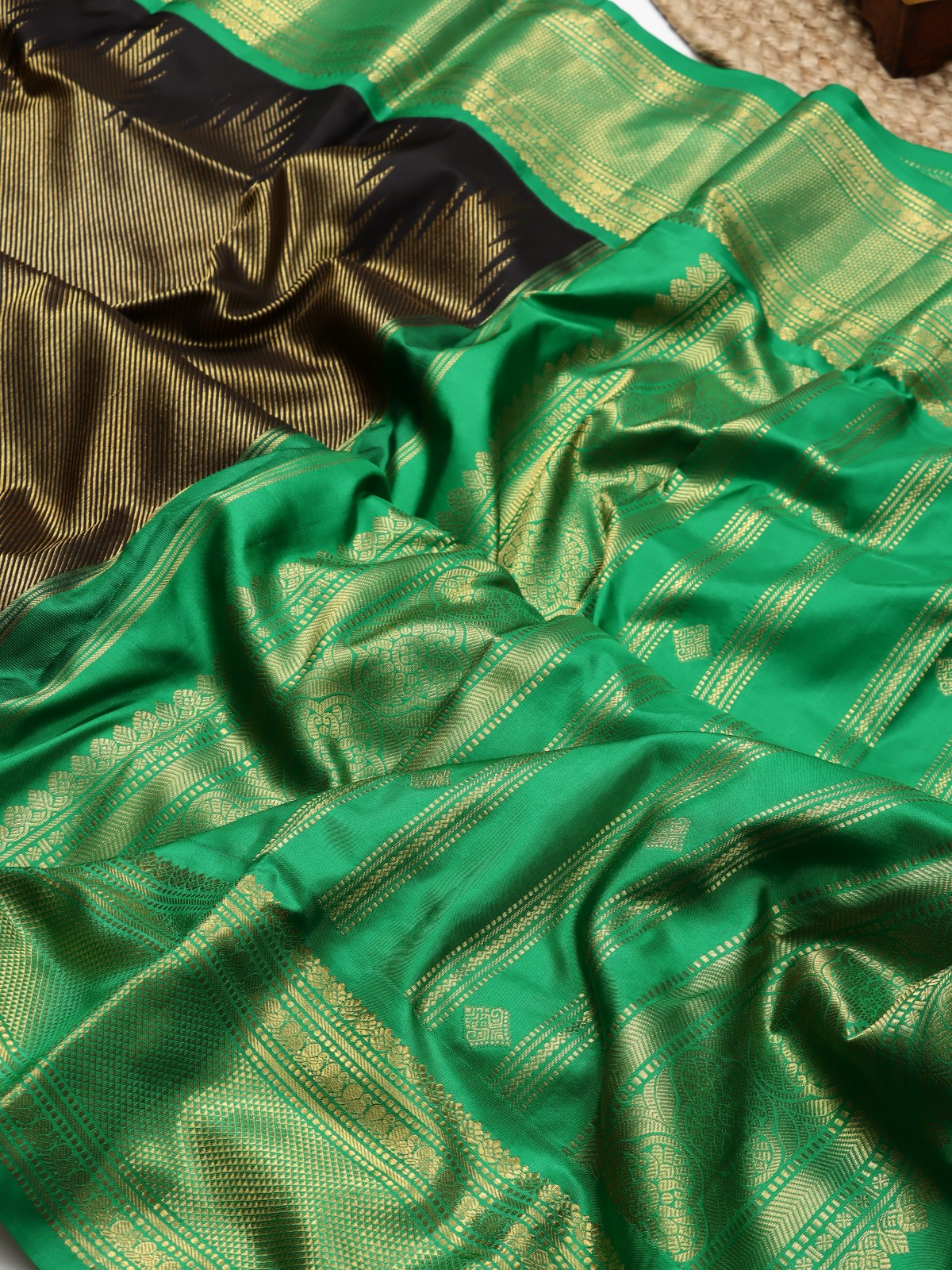 Black Pure Kanchi Silk Saree (Swara)
