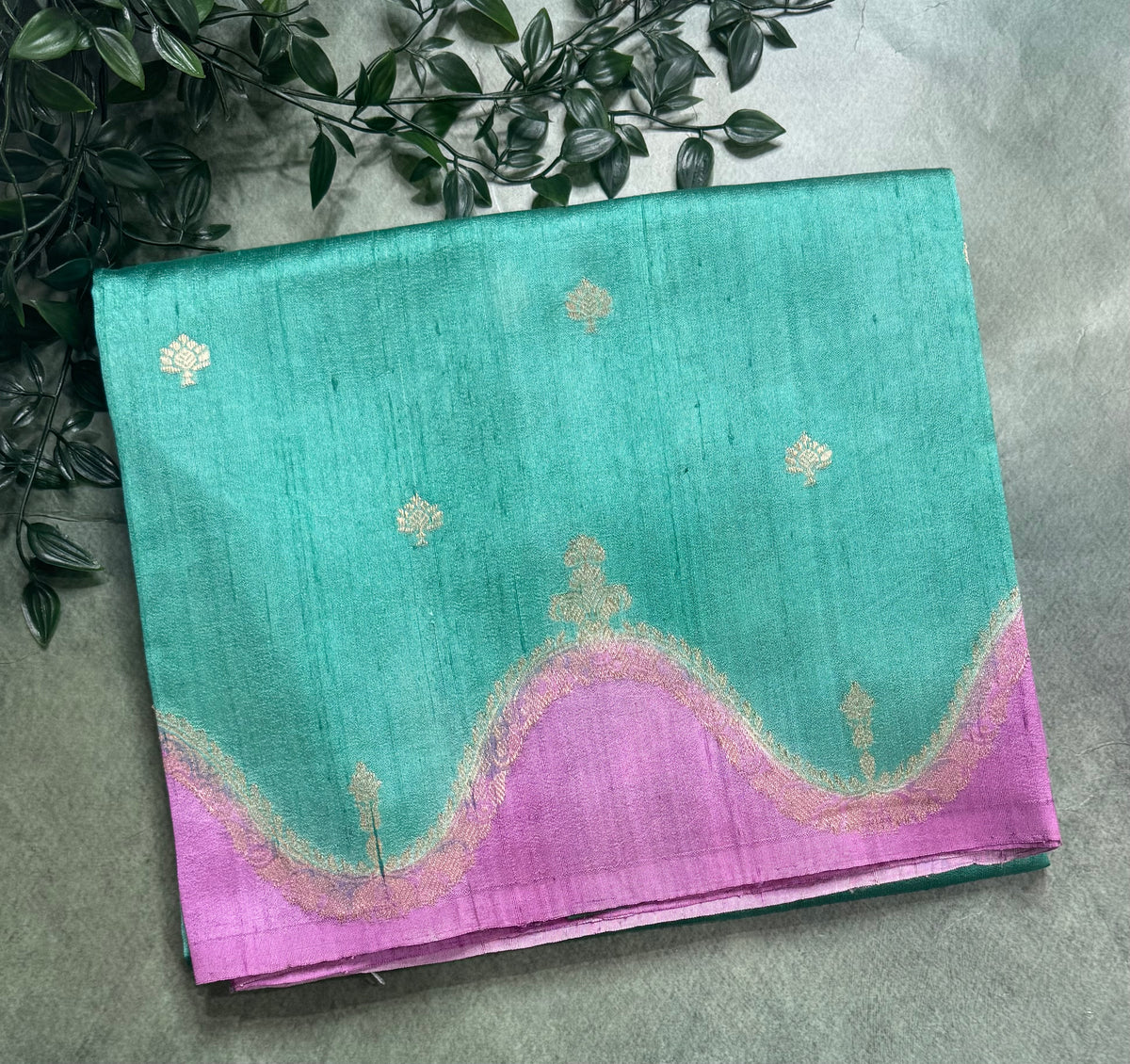 Sea green n pastel pink scallop border pure tussar silk saree 111