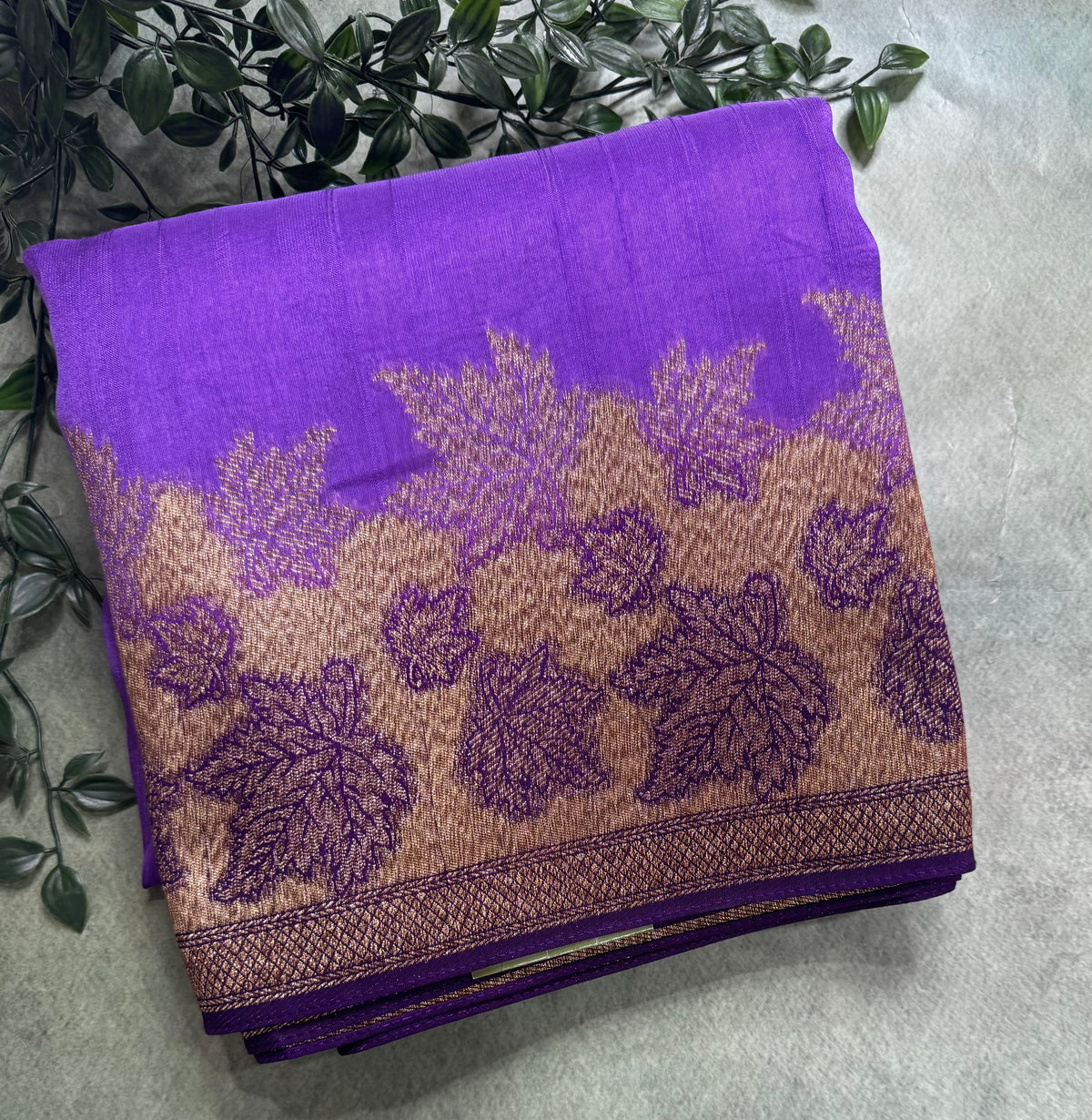 Purple brocade border tussar georgette 111